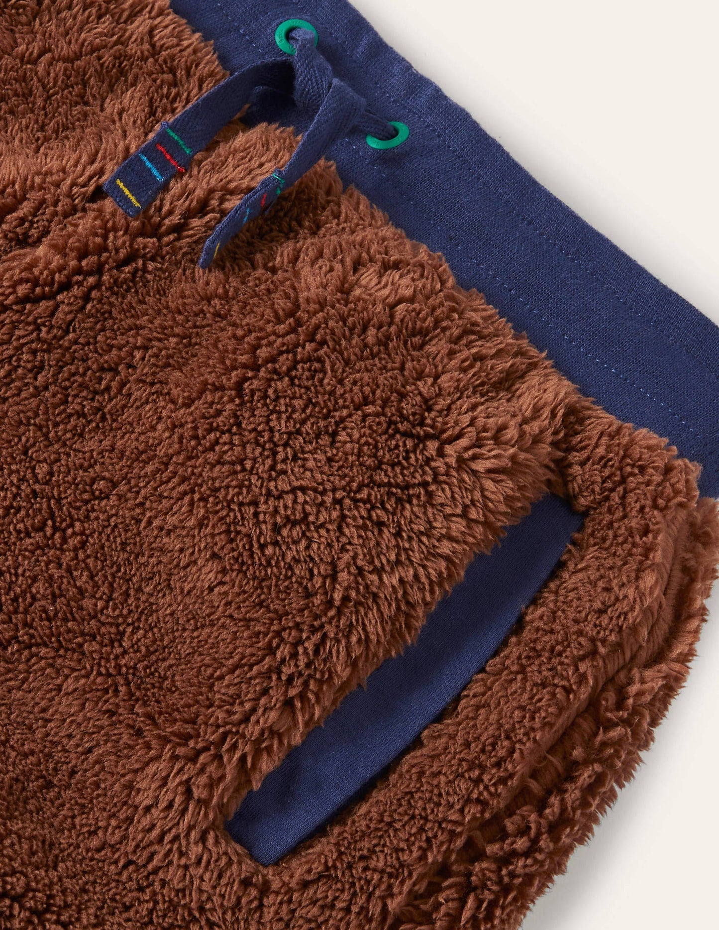 Bequeme Teddy-Jogginghose-Braun