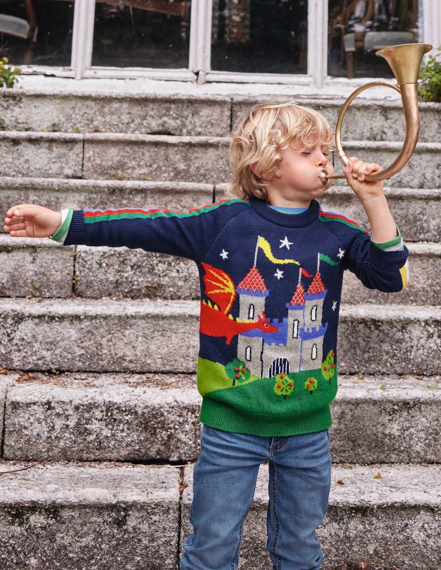 Rundhalspullover mit Drachenmotiv-Schuluniform-Navy, Regenbogen/Schloss
