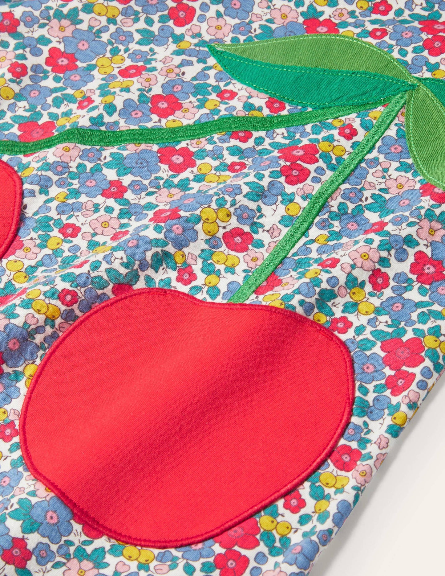 Tunika mit applizierter Tasche-Blumenmuster/Kirschen