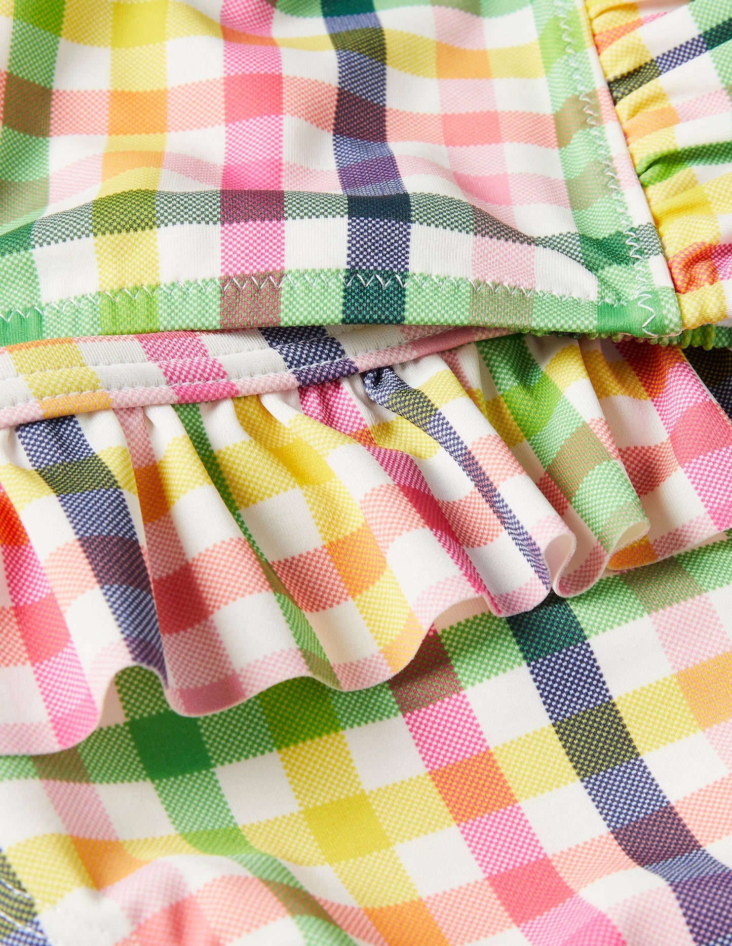 Nostalgischer Bikini mit Smokdetail-Bunt, Regenbogenfarbene Vichykaros