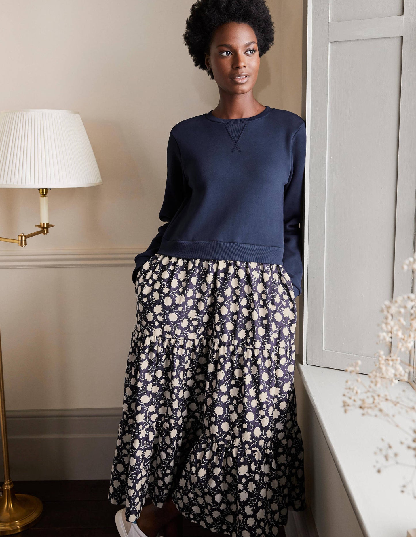 Stufenkleid aus einer Webmischung-Französisches Navy, Blätter und Blüten