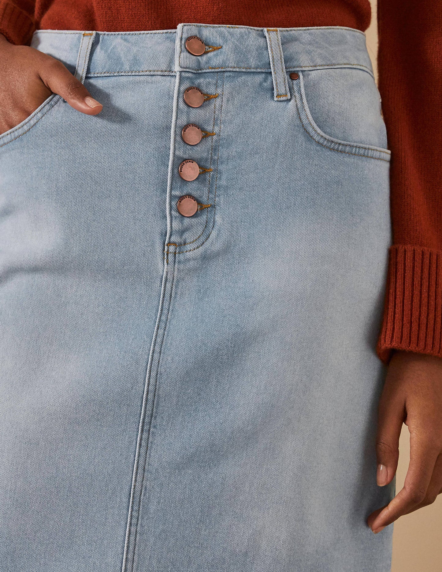 Amelie Girlfriend-Rock-Denim, Helle Waschung