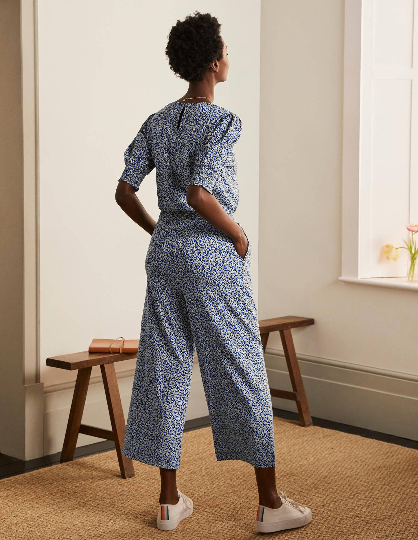Jumpsuit mit Blousonärmeln-Naturweiß, Getupftes Wiesenmuster