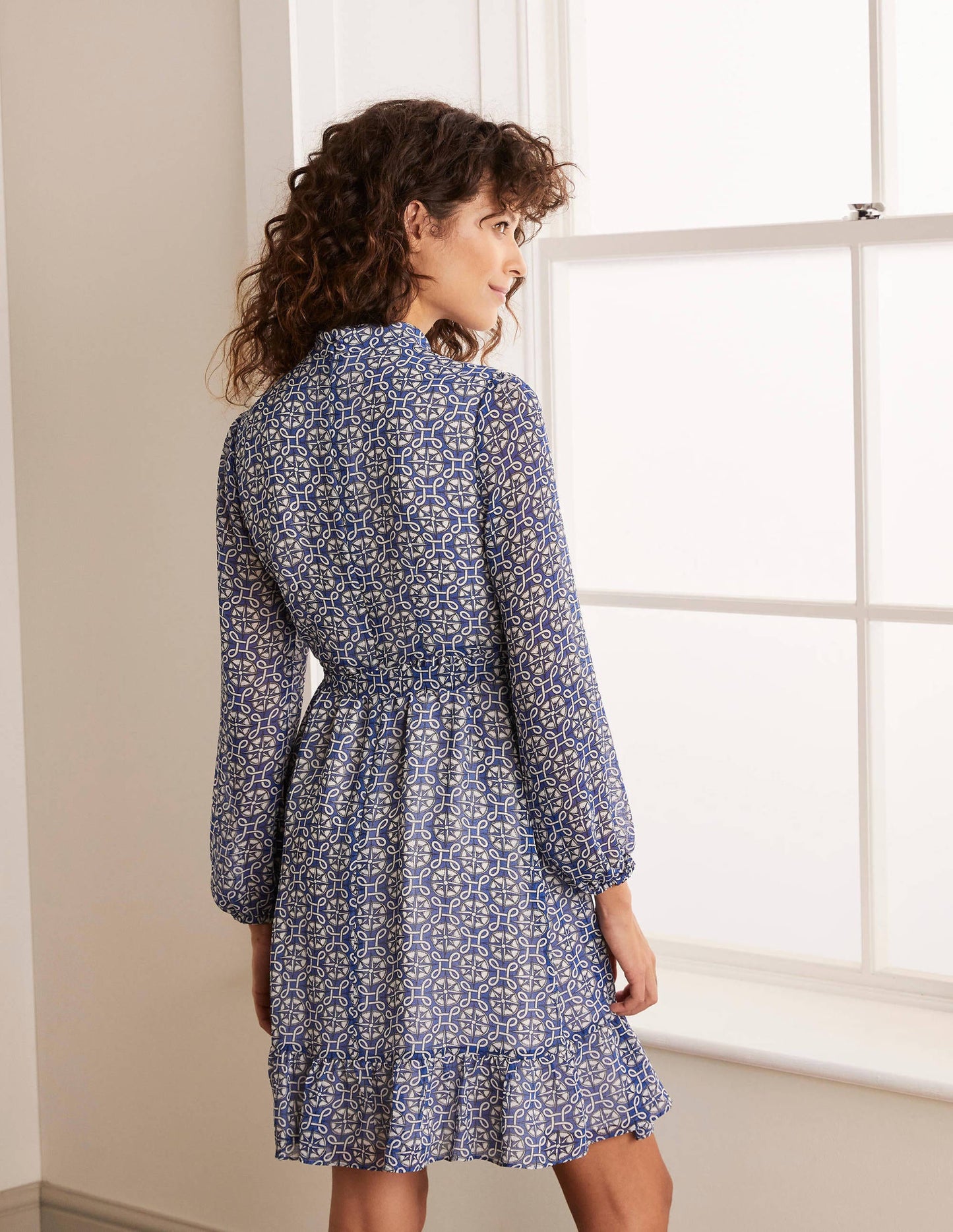 Lottie Kleid mit Gürtel-Gipfelblau, Kompassknoten