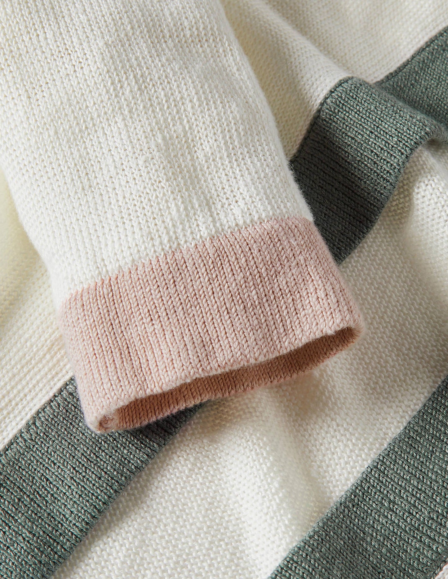 Leinencardigan mit Streifenborten-Naturweiß, Blockfarben