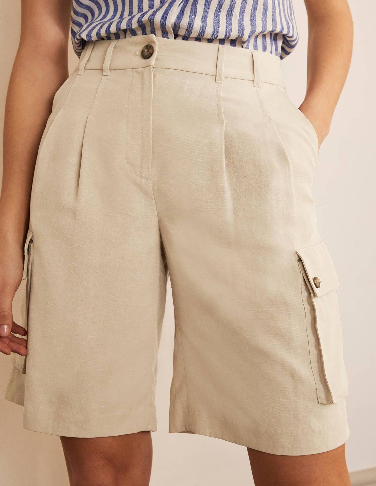 Ailesbury Cargoshorts-Sandbraun