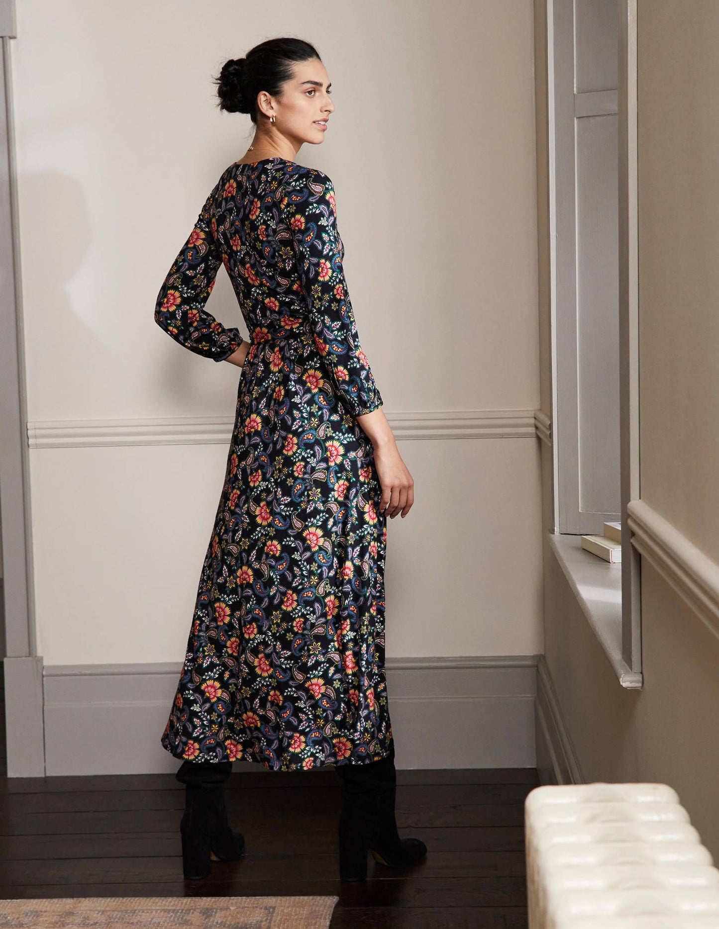 Jodie Jerseykleid-Schwarz, Exotisches Blumenmuster