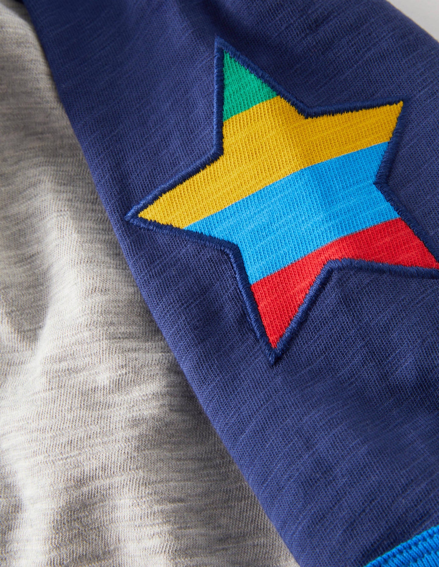 Raglan-T-Shirt in Blockfarben-Grau Meliert, Sterne