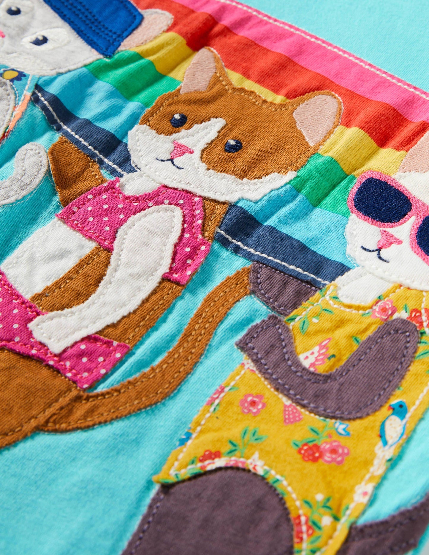 Kurzärmliges T-Shirt mit Applikation-Türkis, Surfende Katzen