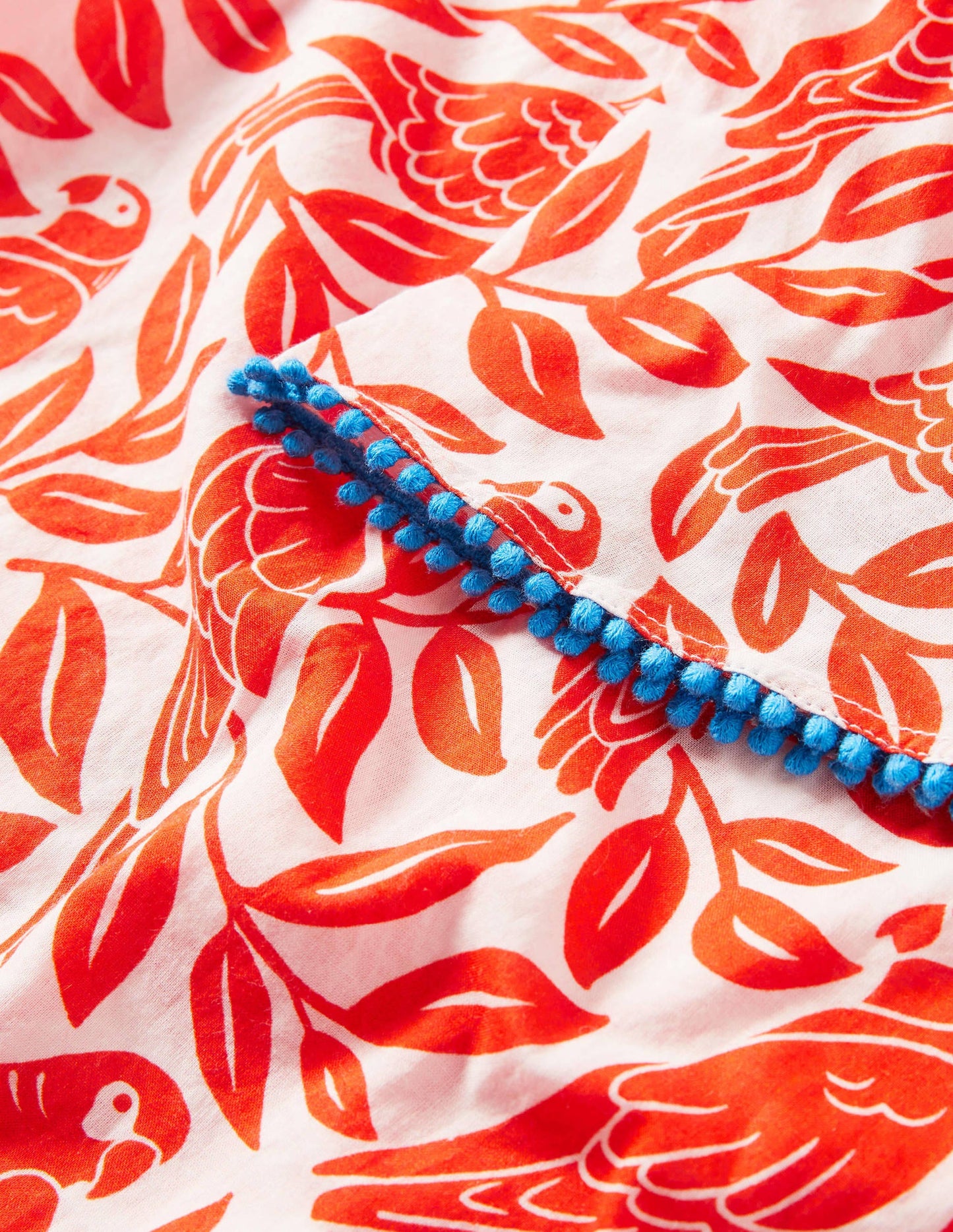 Caftan imprimé à smocks-Perroquet rouge pastèque