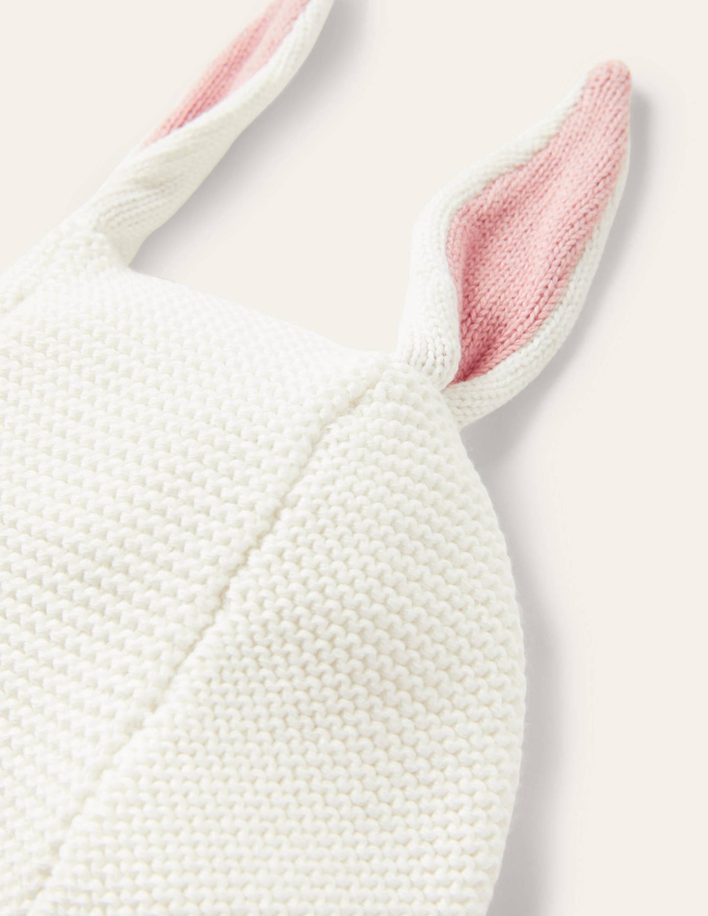 Strickhäubchen mit Hasenohren-Naturweiß, Hasenohren