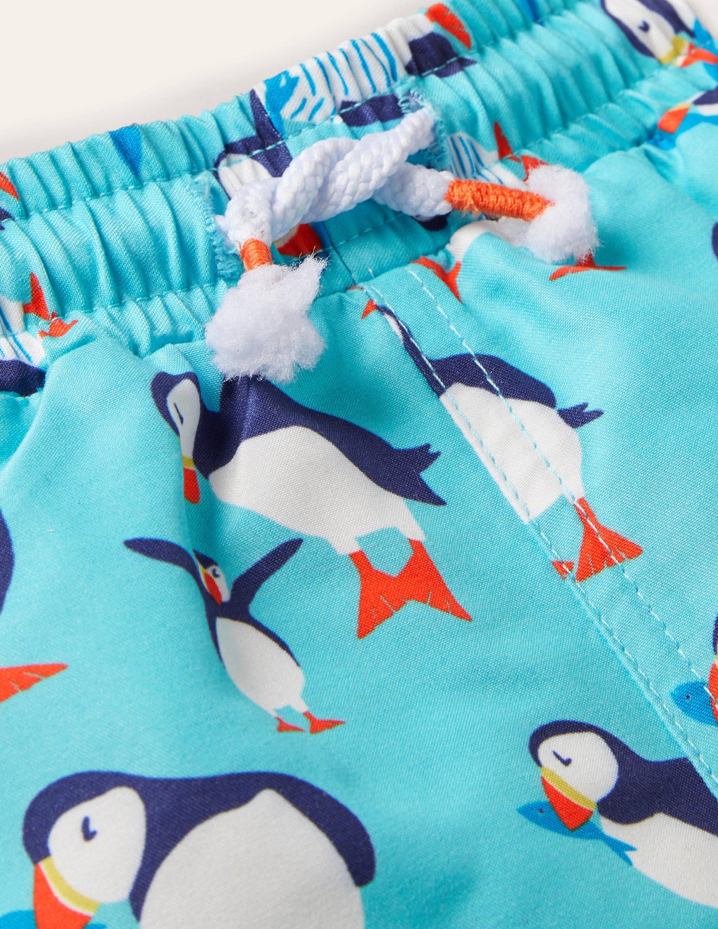 Badeshorts-Bunt, Papageitaucher