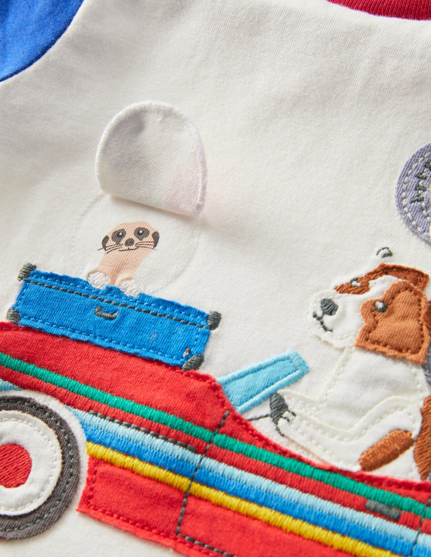 Jerseyoberteil mit Aufklappmotiv-Naturweiß, Regenbogenfarbene Flugzeuge und Heißluftballons