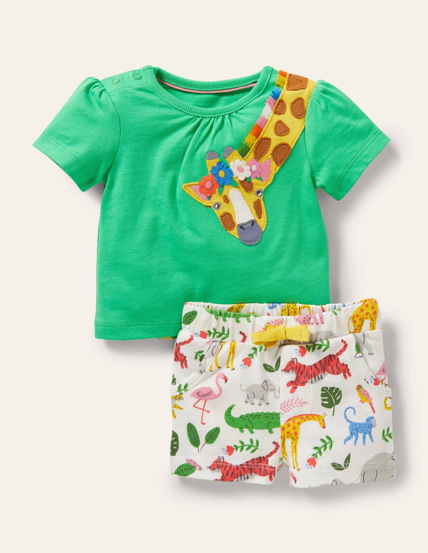 Appliziertes Spielset mit Shorts-Grün, Giraffe