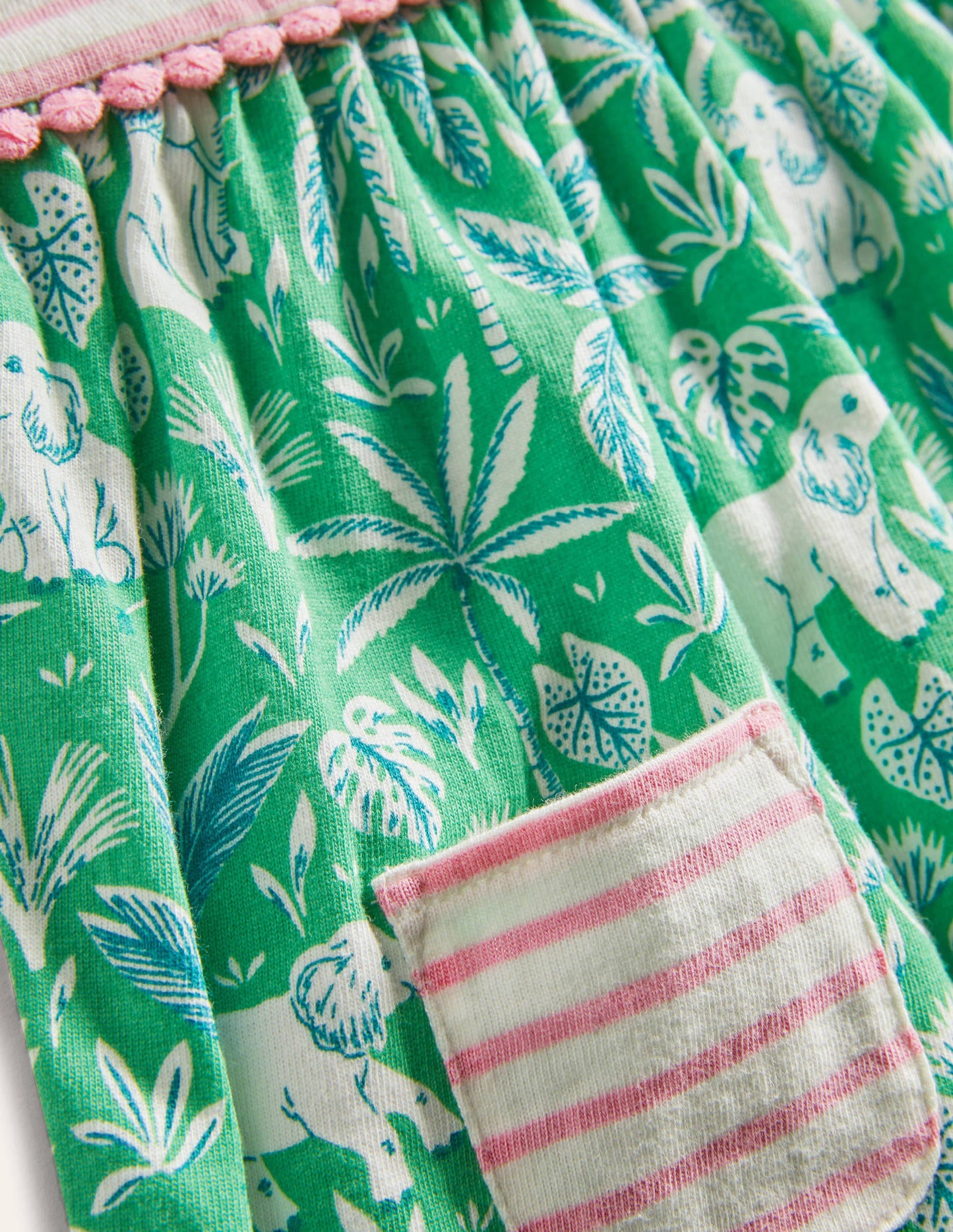 Ärmelloses Jerseykleid-Aloe-Vera-Grün, Elefanten/Palmen