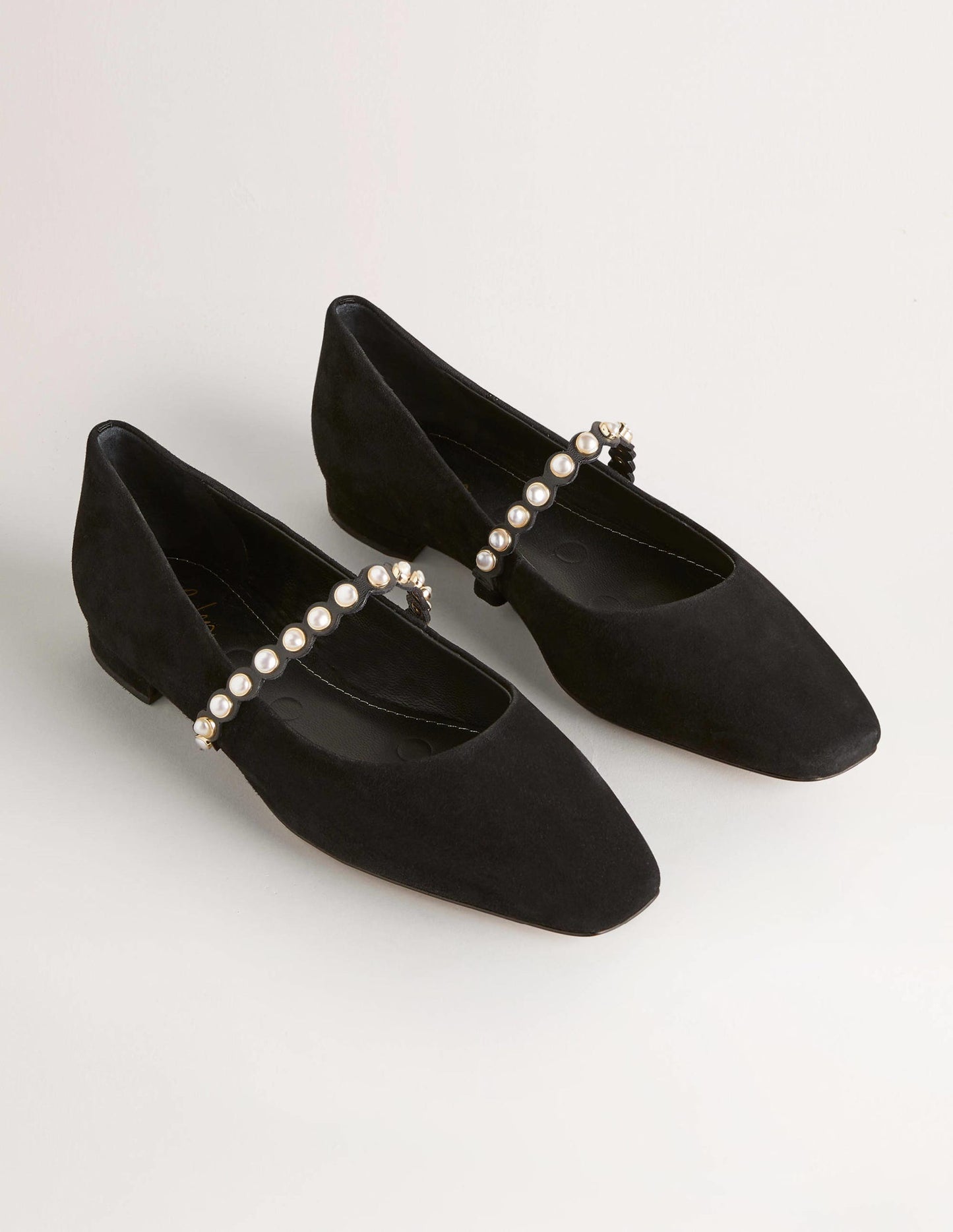 Ballerinas mit Perlenriemen-Schwarz
