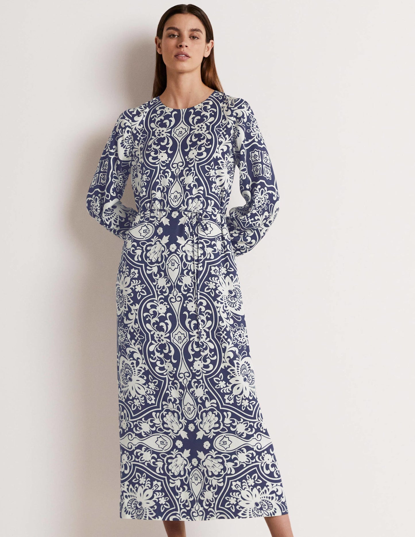 Langärmliges Säulen-Midikleid-Navy, Blütenornamente