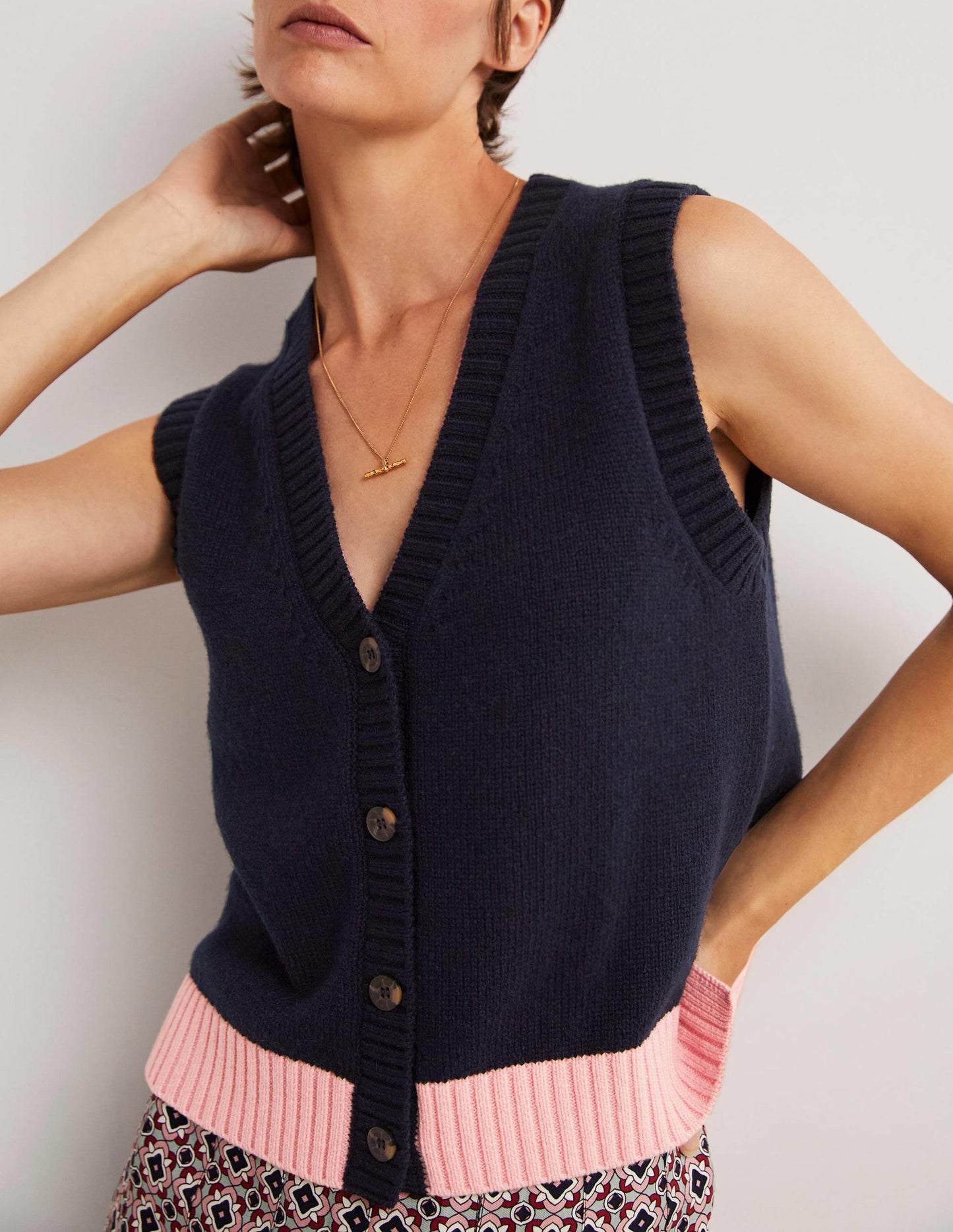 Strickpullunder mit Knopfreihe-Navy/Milchshake