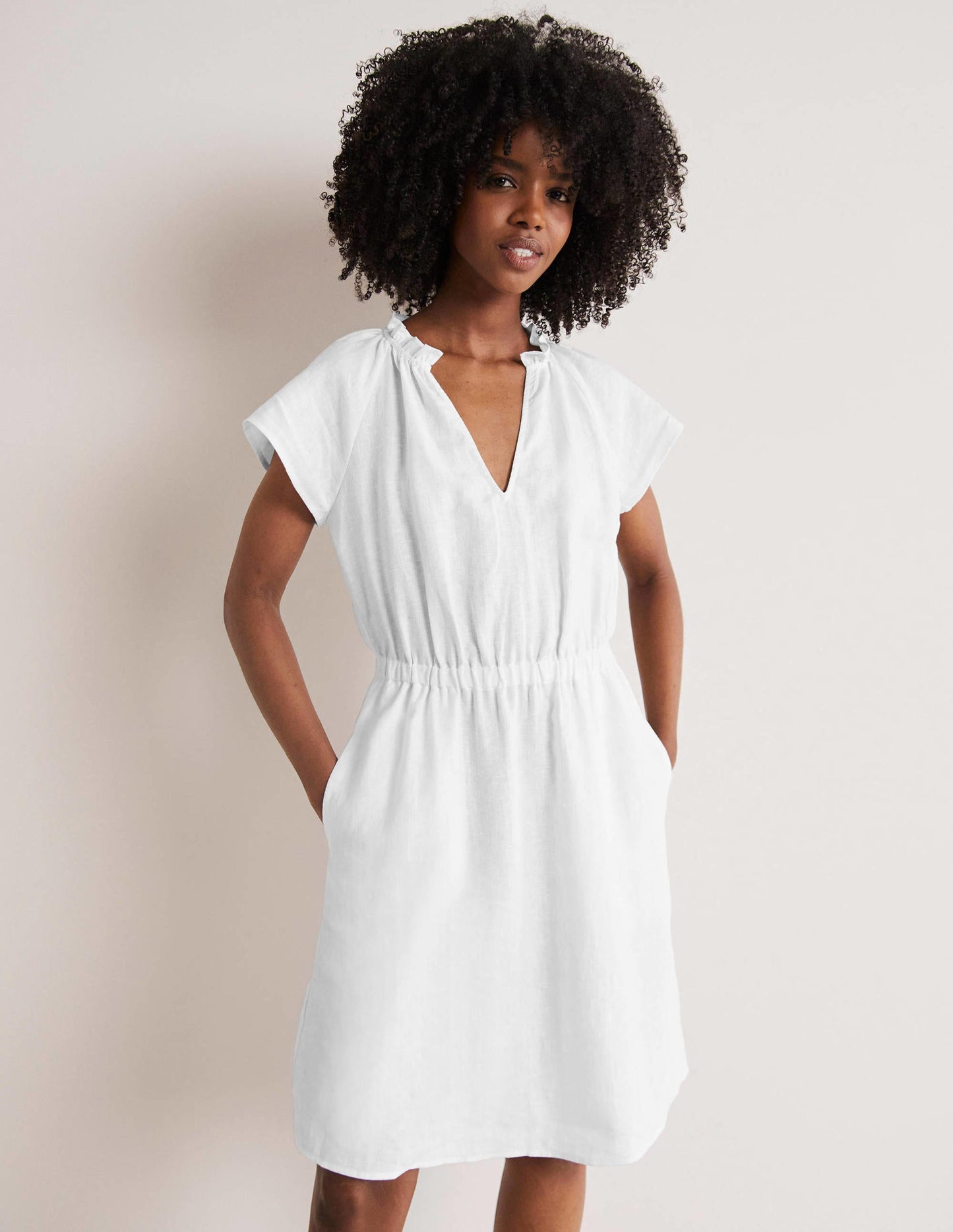 Kurzärmeliges Leinenkleid-Weiß