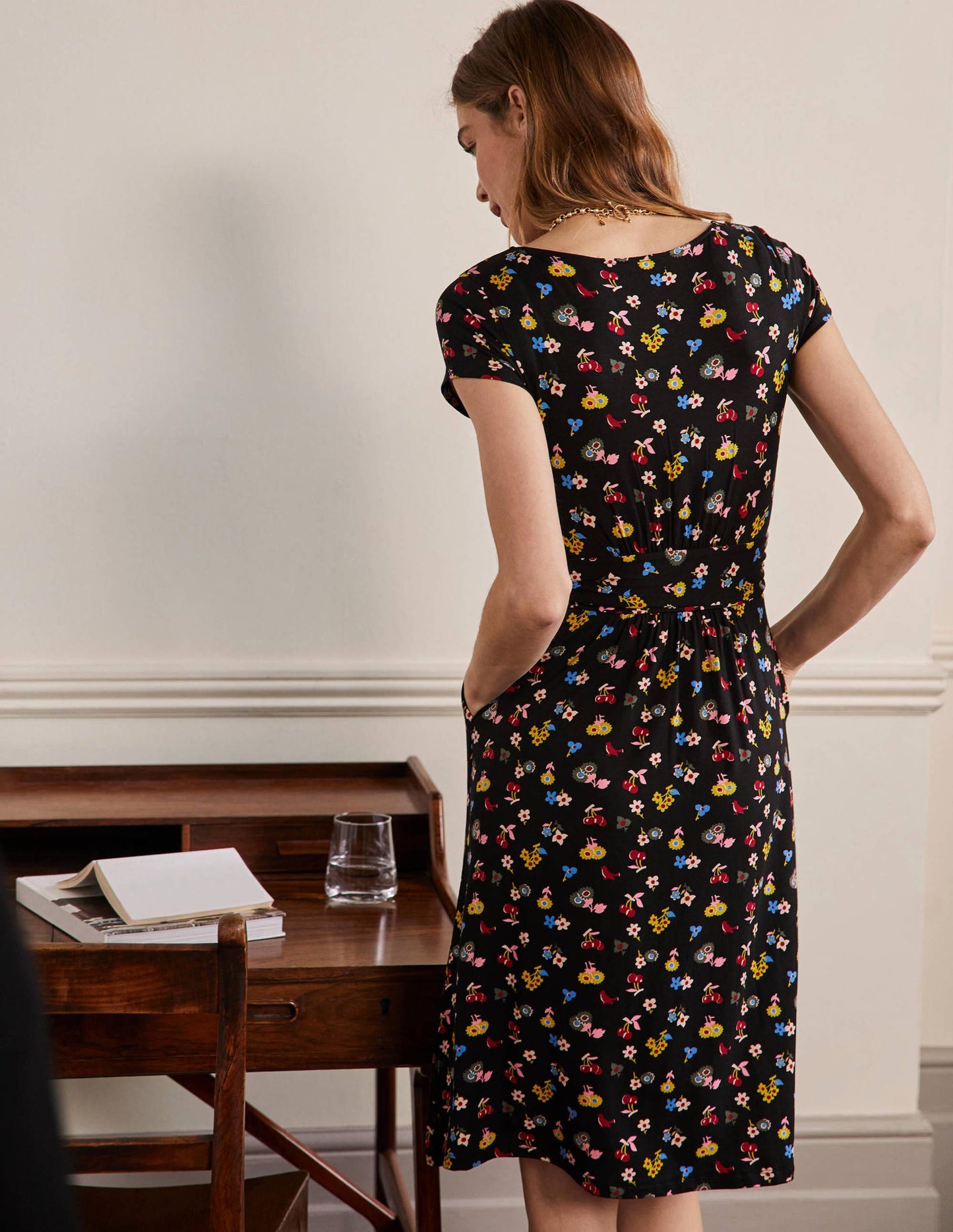 Amelie Jerseykleid-Schwarz, Waldknospen