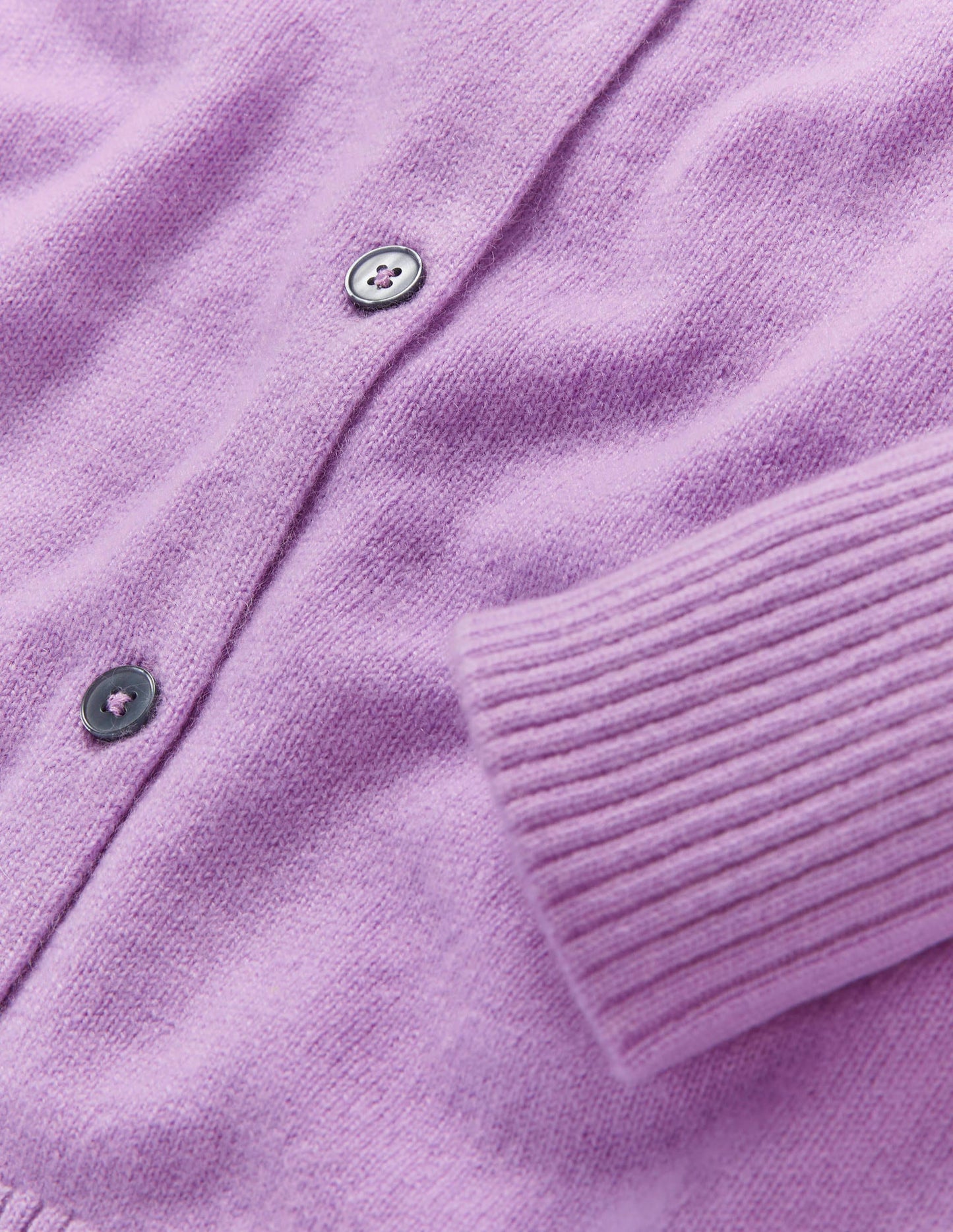 Bequemer Kaschmircardigan-Afrikanisches Violett
