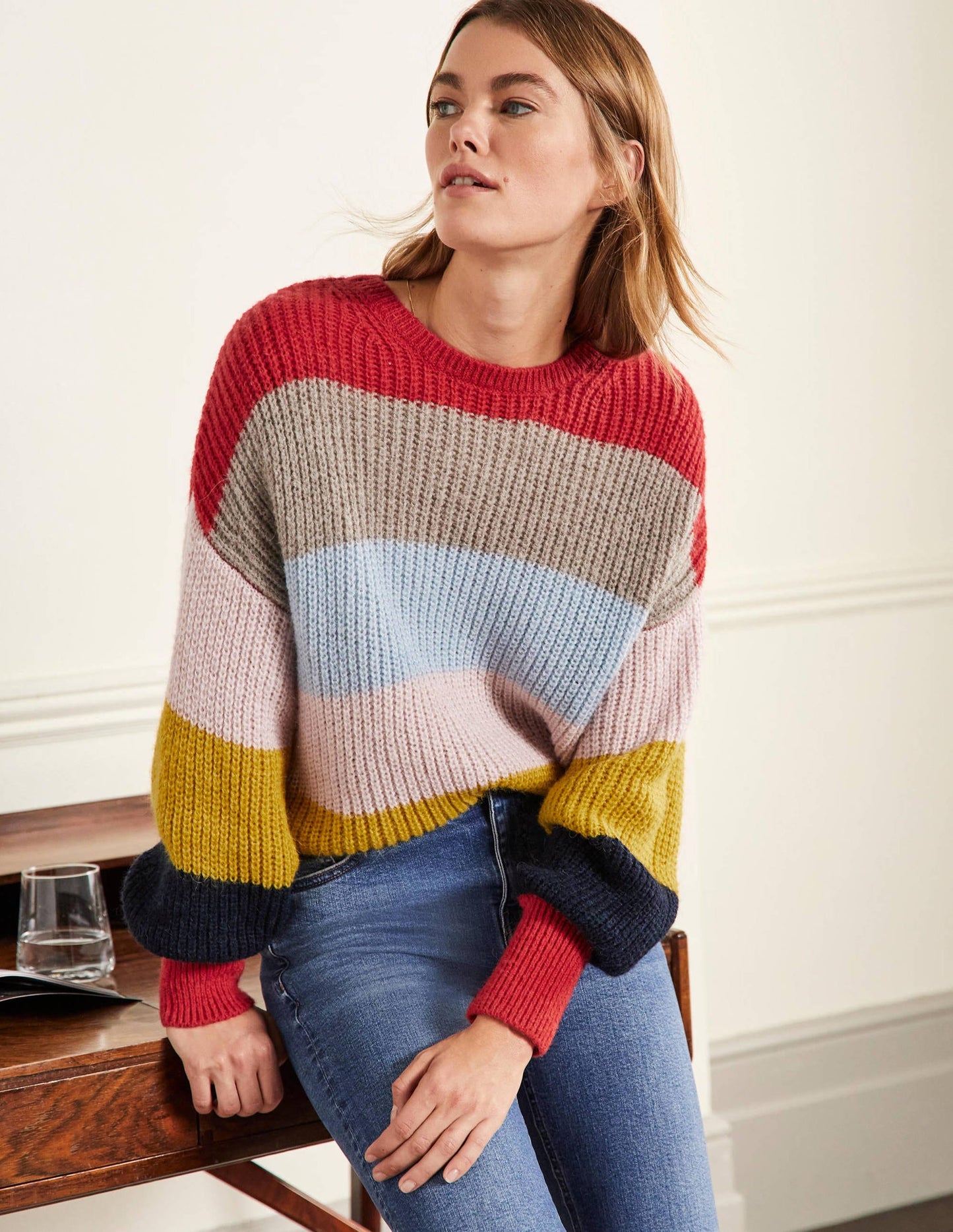 Flauschiger Pullover mit gerafften Blousonärmeln-Flauschiger Regenbogen, Bunt Gestreift