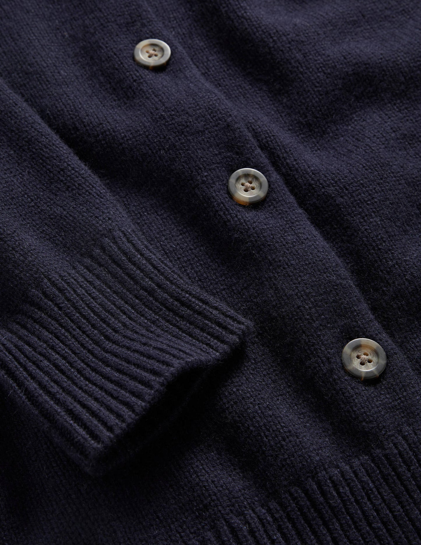 Grobgestrickter Kaschmircardigan-Marineblau