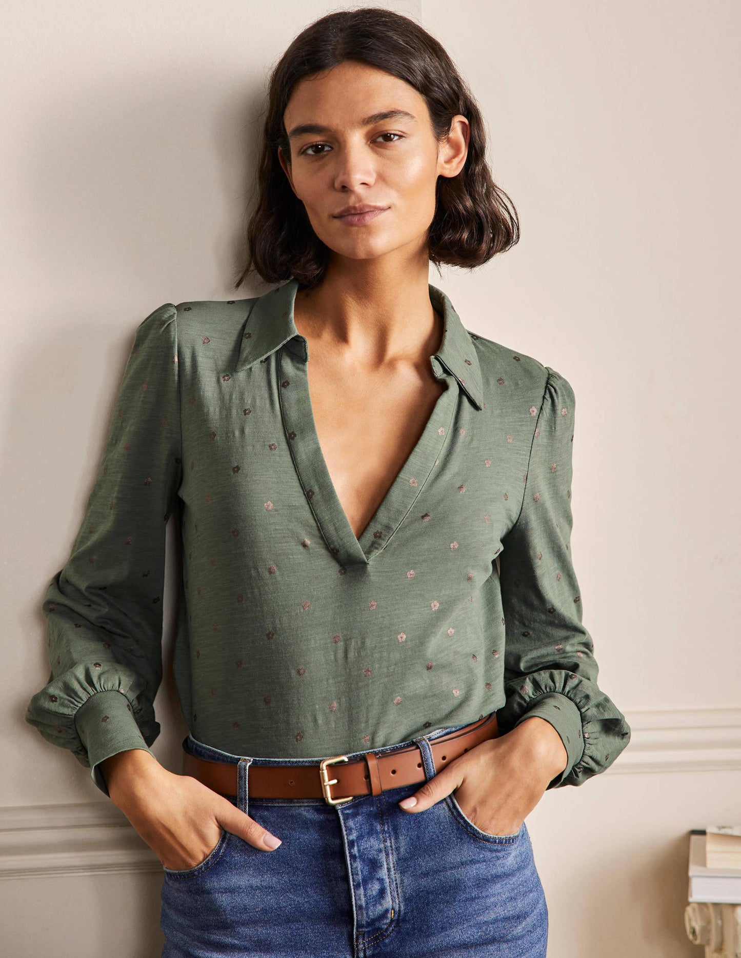 Collared Notch Neck Cotton Top-Alder Foil Flower
