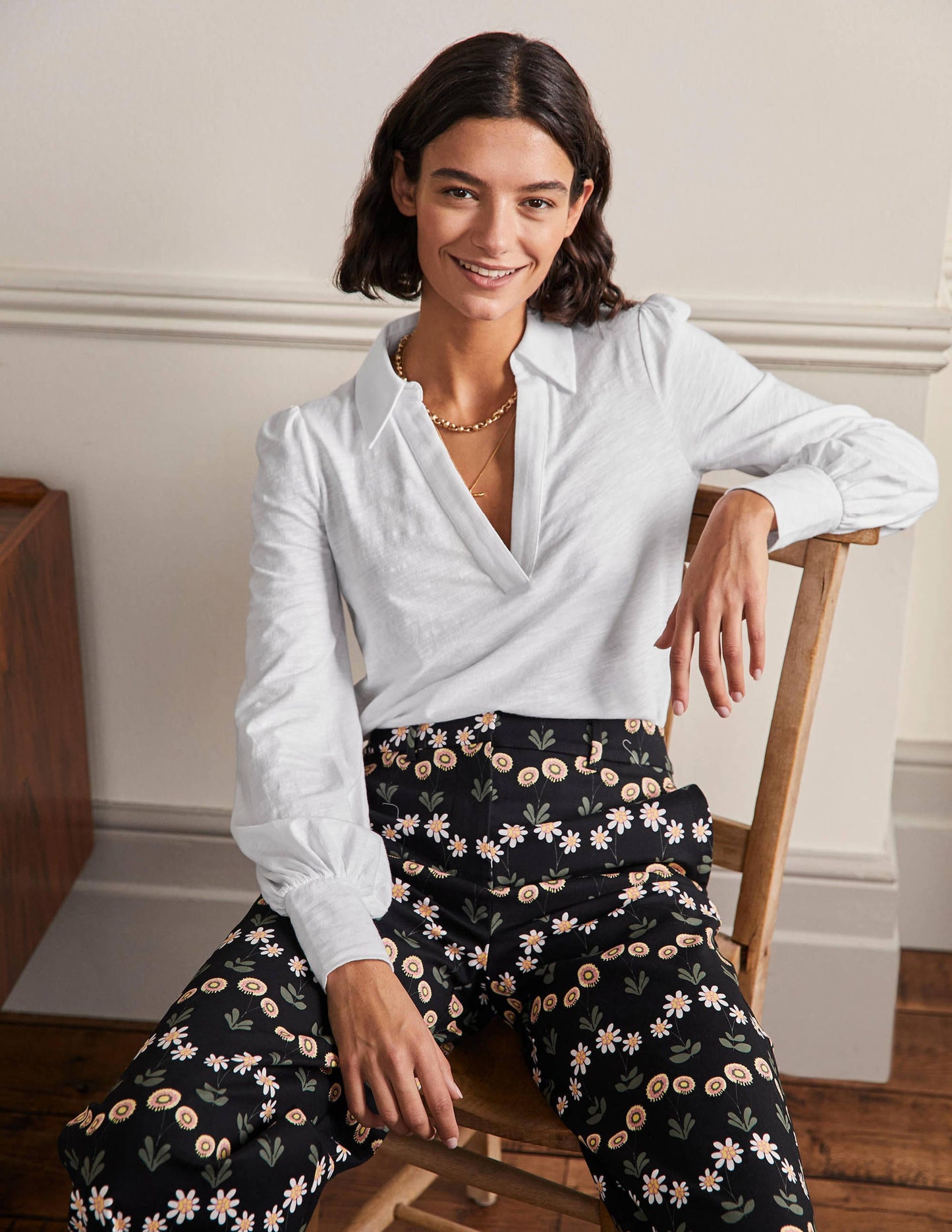 Collared Notch Neck Cotton Top-White