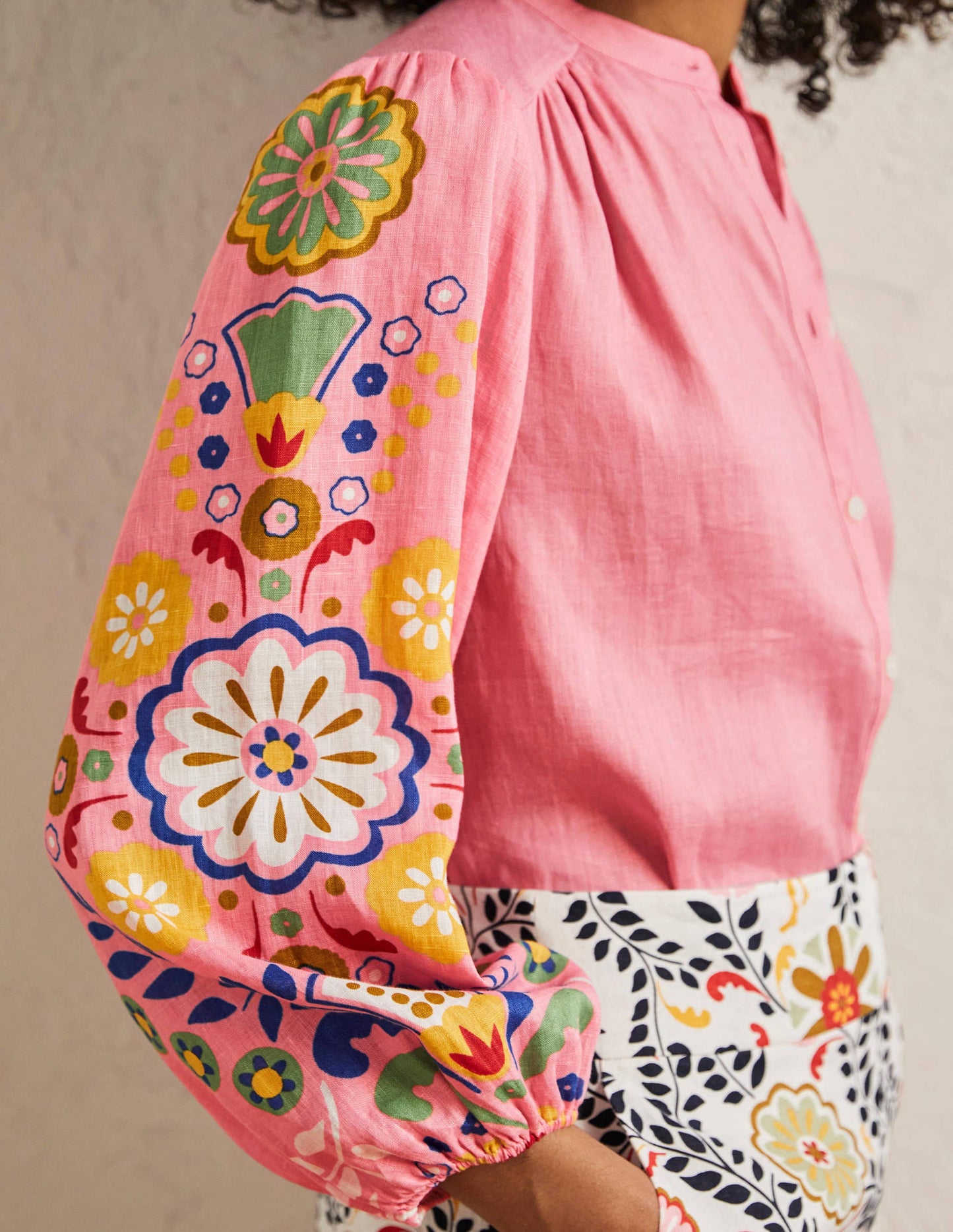 Blouse Becky manches longues en lin-Rose formica, motif Opulent Garden