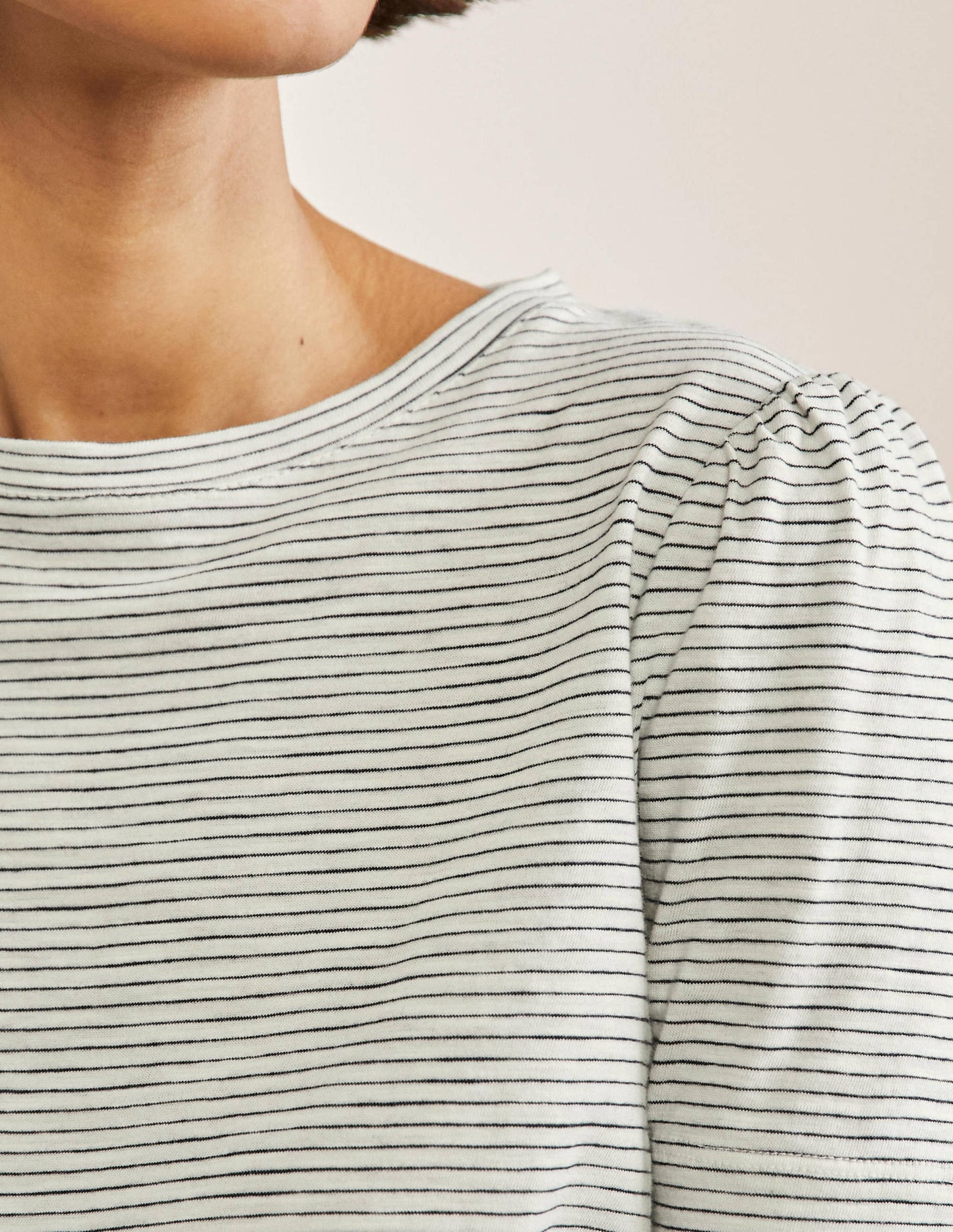 T-shirt en coton à manches bouffantes-Rayé ivoire/bleu marine
