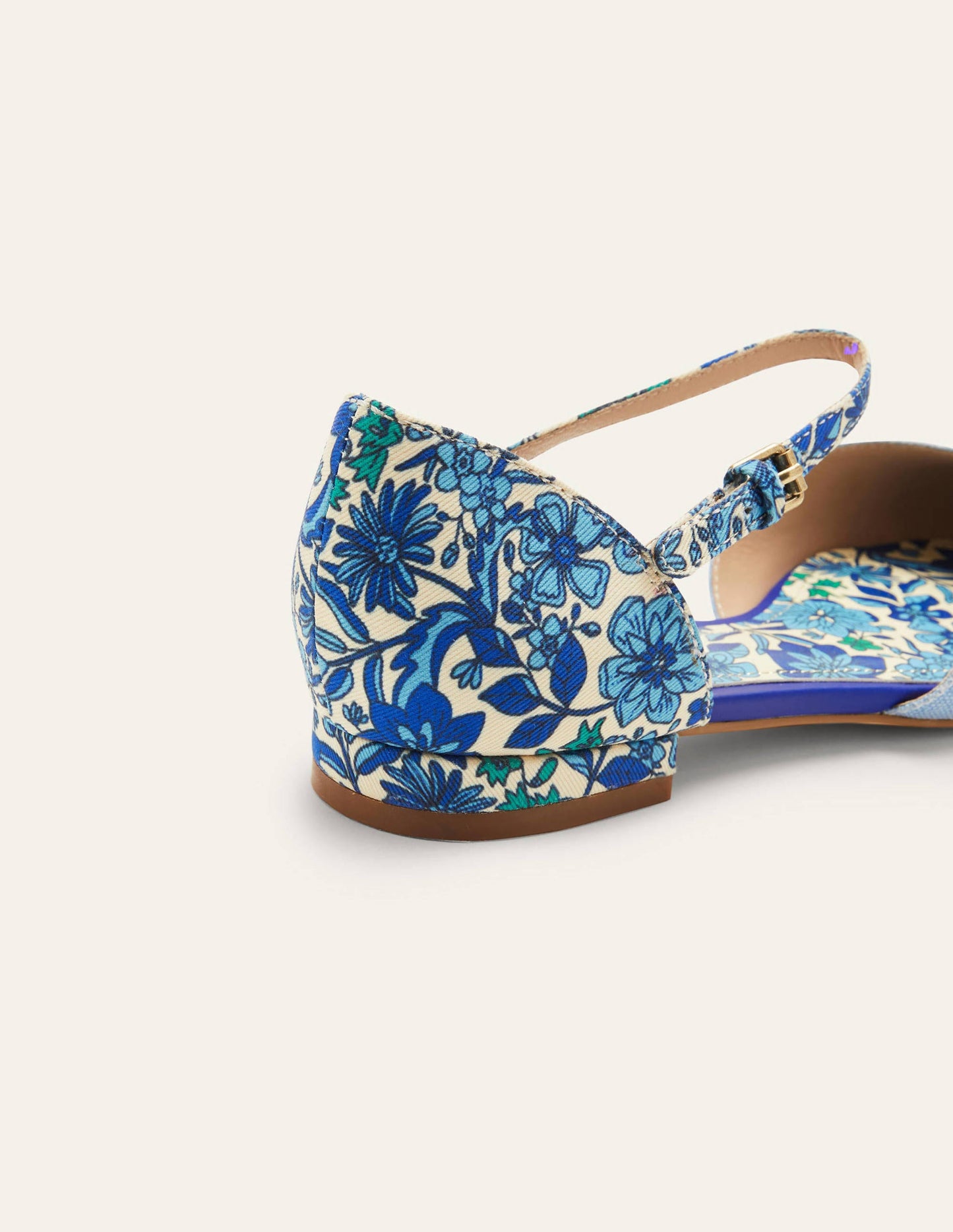 Gemusterte flache Pumps aus Leinen-Graublau, Blumenmuster