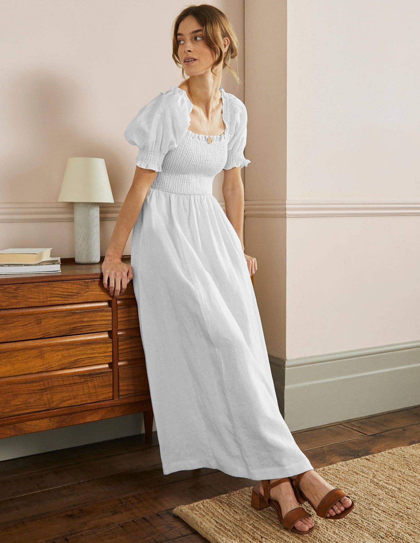 Midikleid mit gesmoktem Oberteil-Weiß