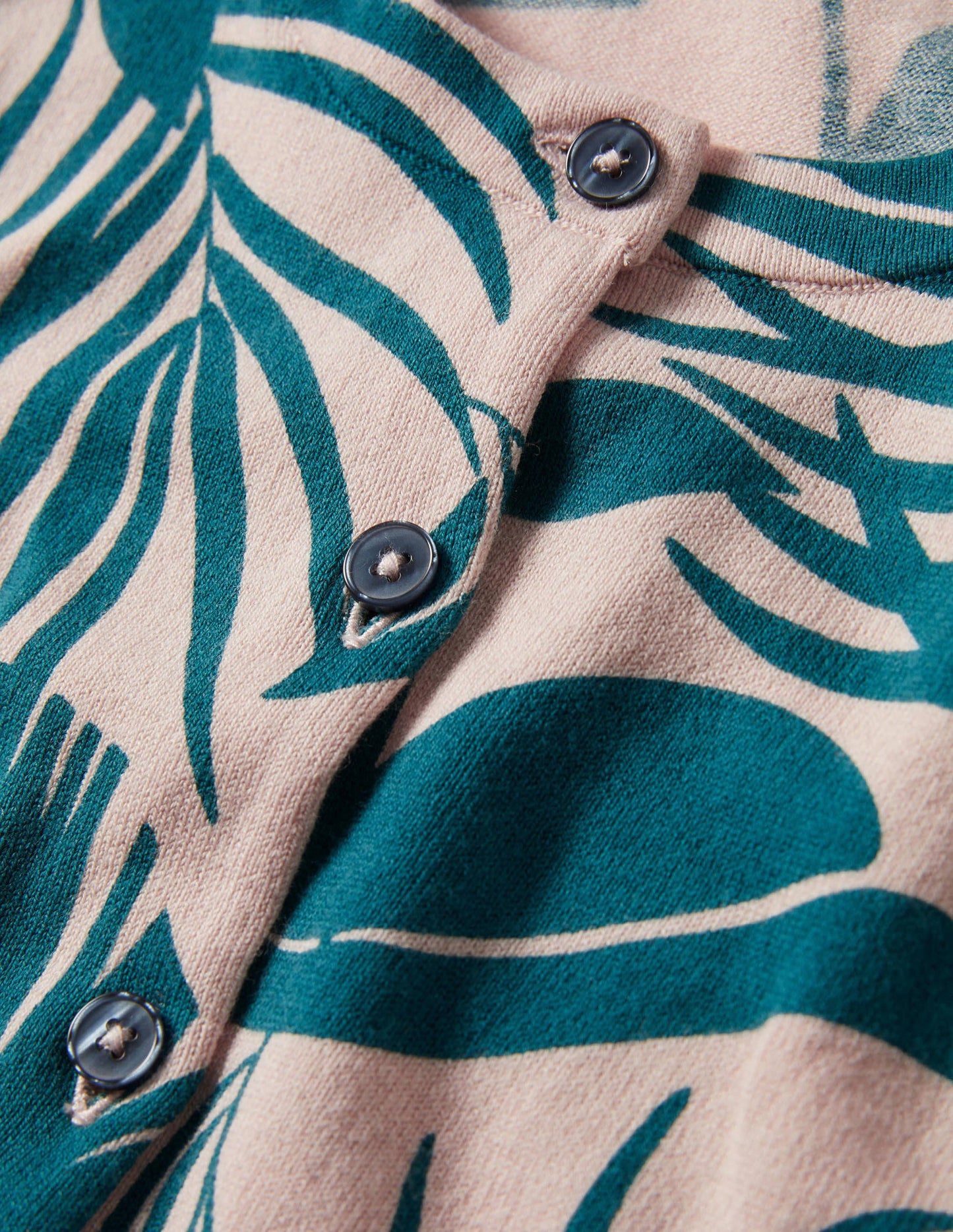 Cotton Crew Neck Cardigan-Milkshake, Tropic Foliage