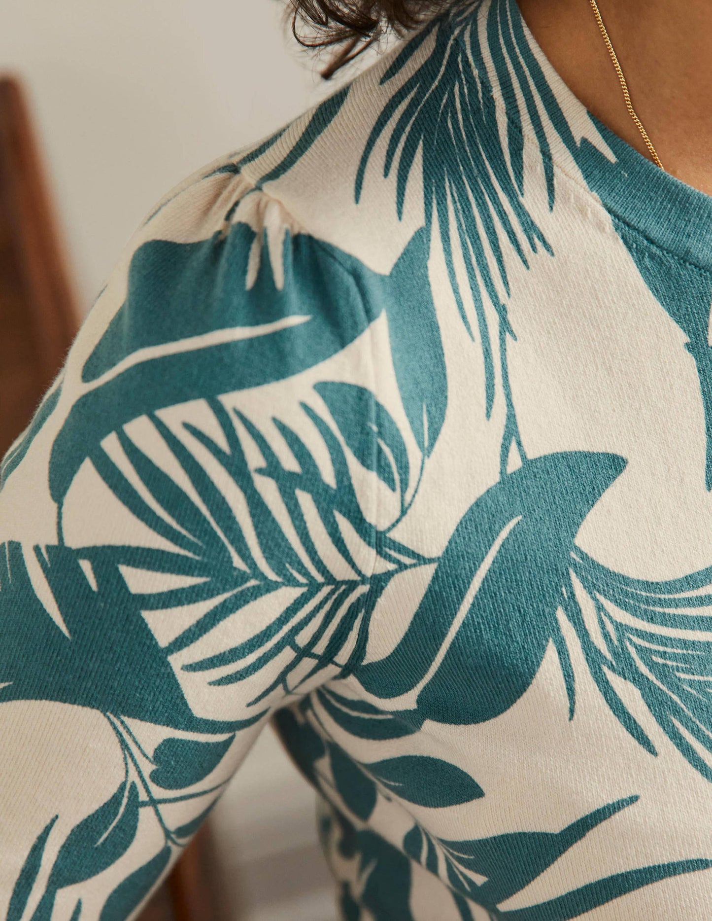 Cotton Crew Knitted Top-Milkshake, Tropic Foliage