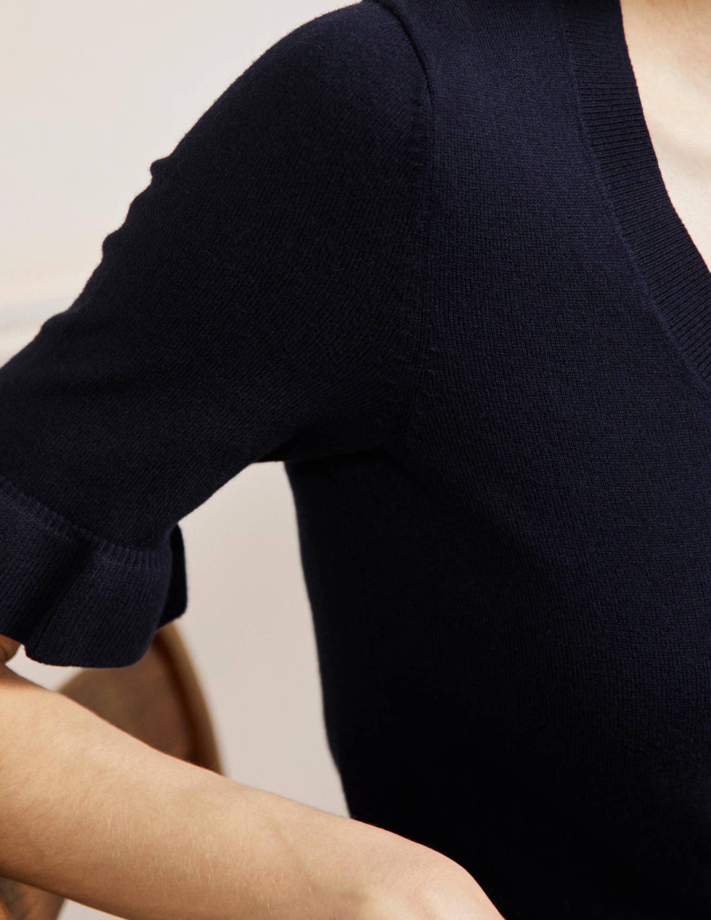 Strick-T-Shirt mit Rüschenärmeln-Marineblau