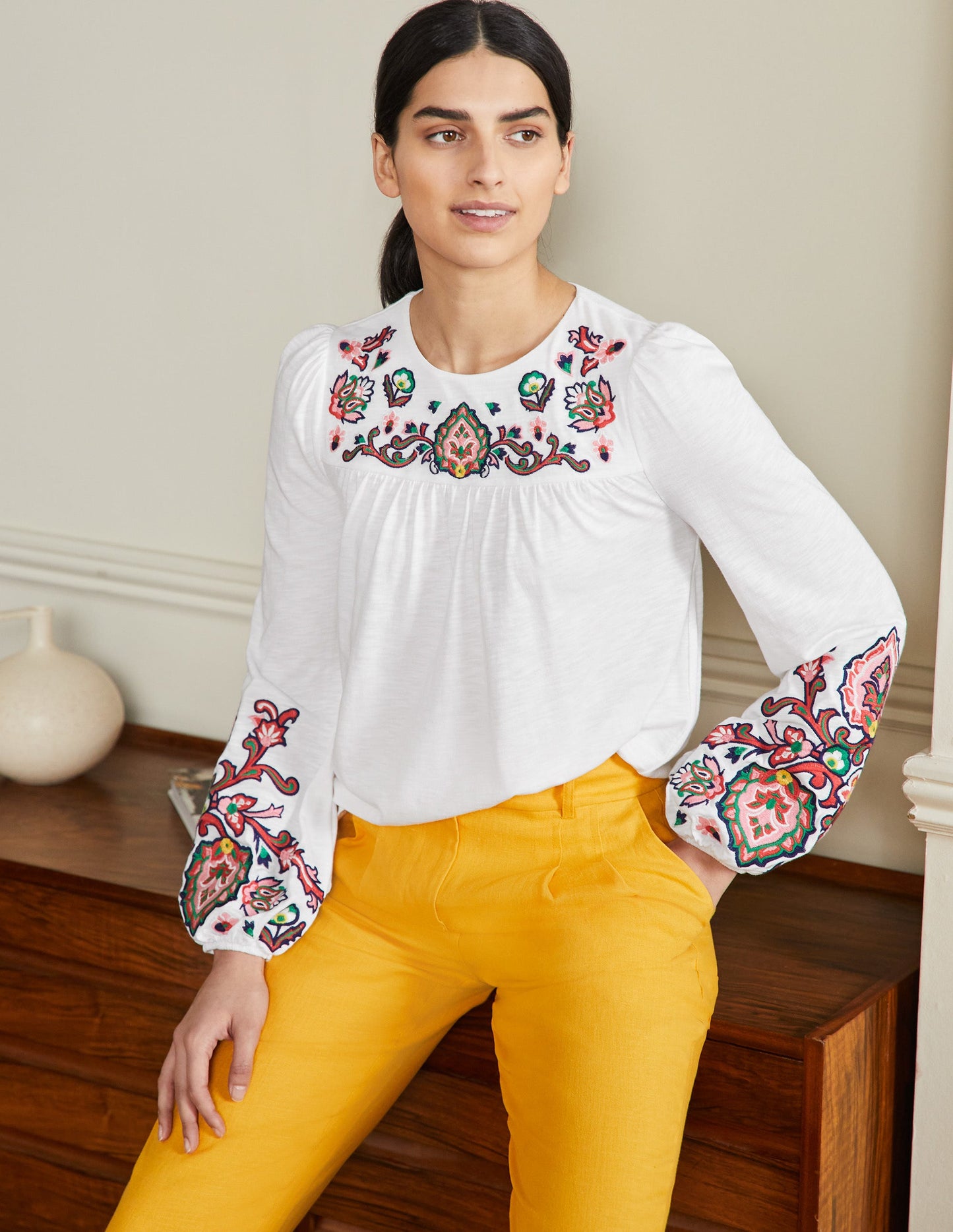 Besticktes Jerseyoberteil mit Blousonärmeln-Weiß