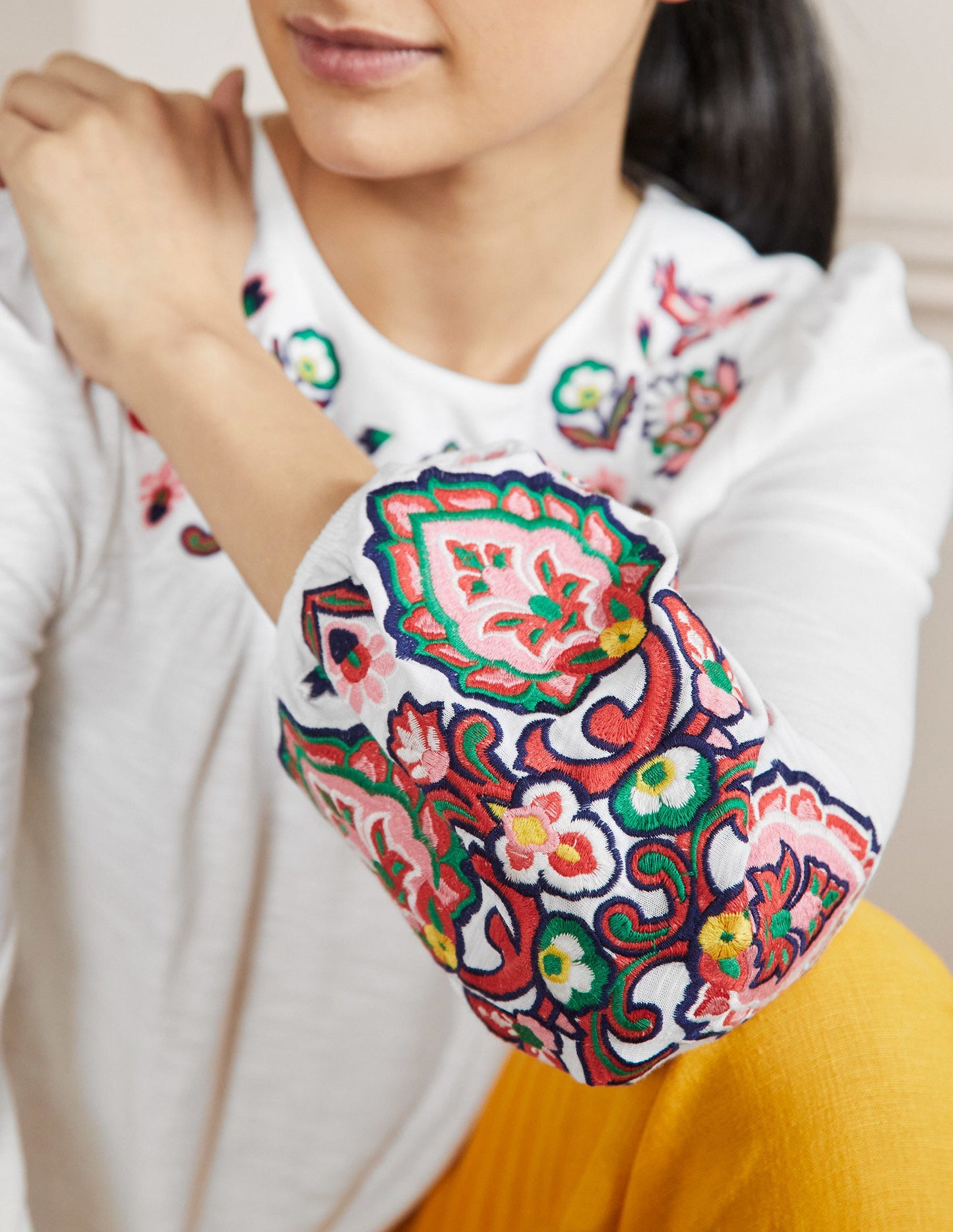 Besticktes Jerseyoberteil mit Blousonärmeln-Weiß