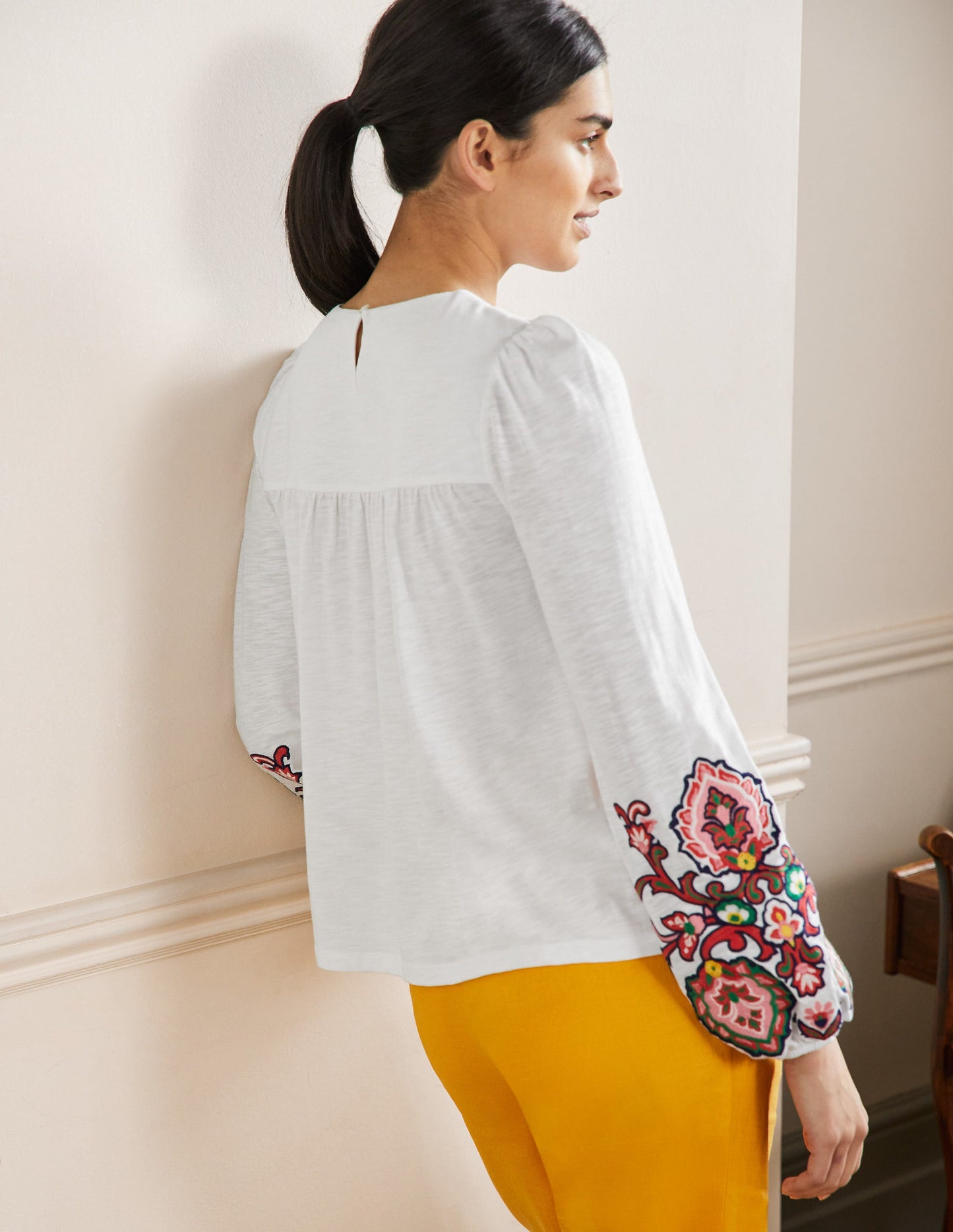 Besticktes Jerseyoberteil mit Blousonärmeln-Weiß