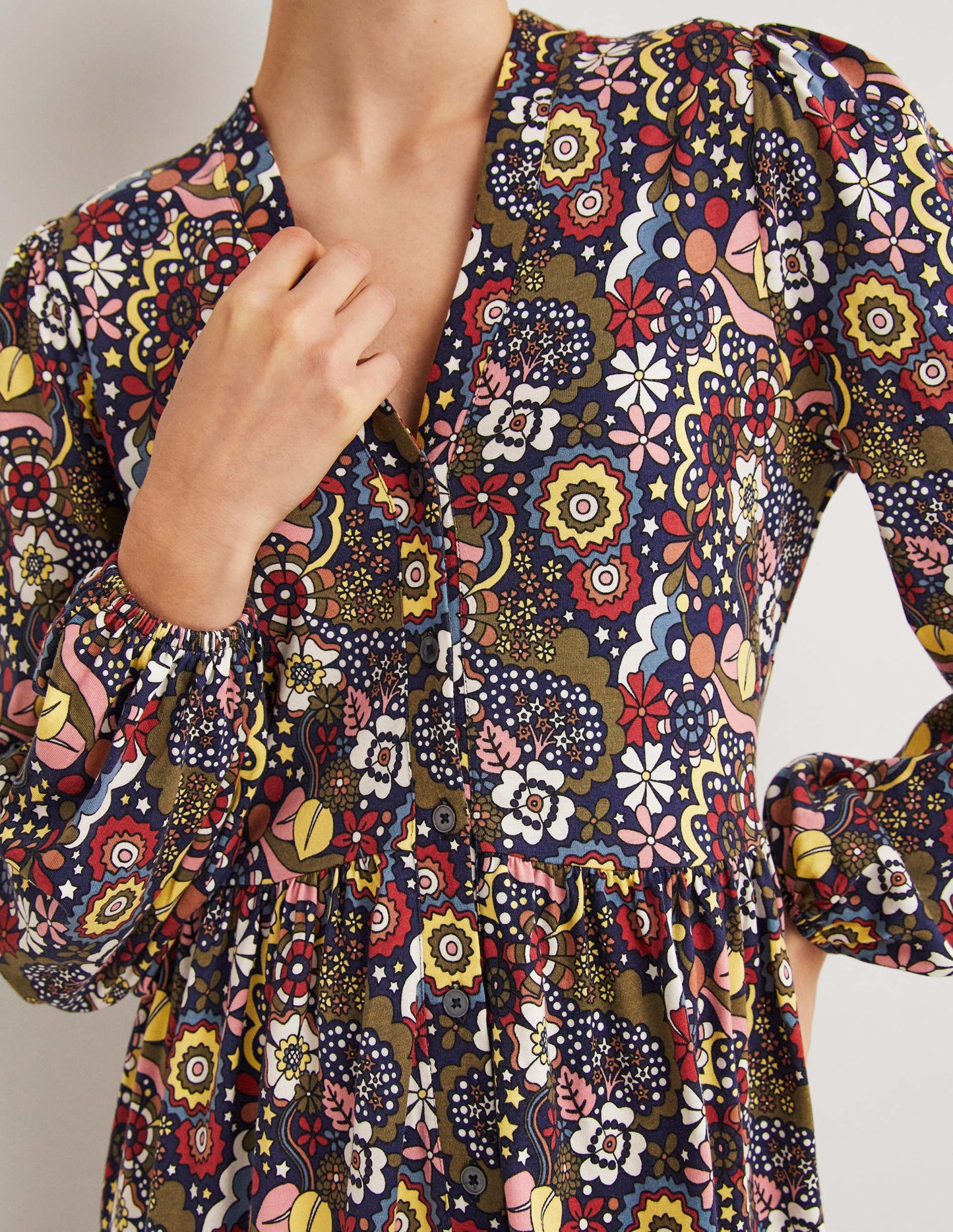 Jerseykleid mit durchgängiger Knopfleiste-Bunt, Paradieswirbelmuster