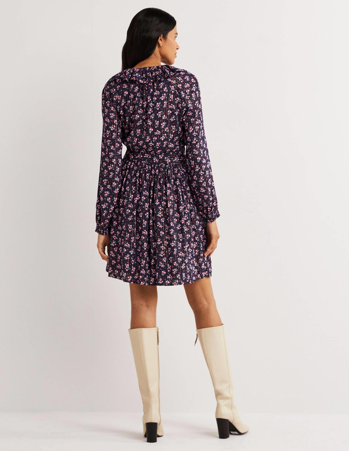 Metallisches Kleid mit Rüschen-Navy, Beerenzweig