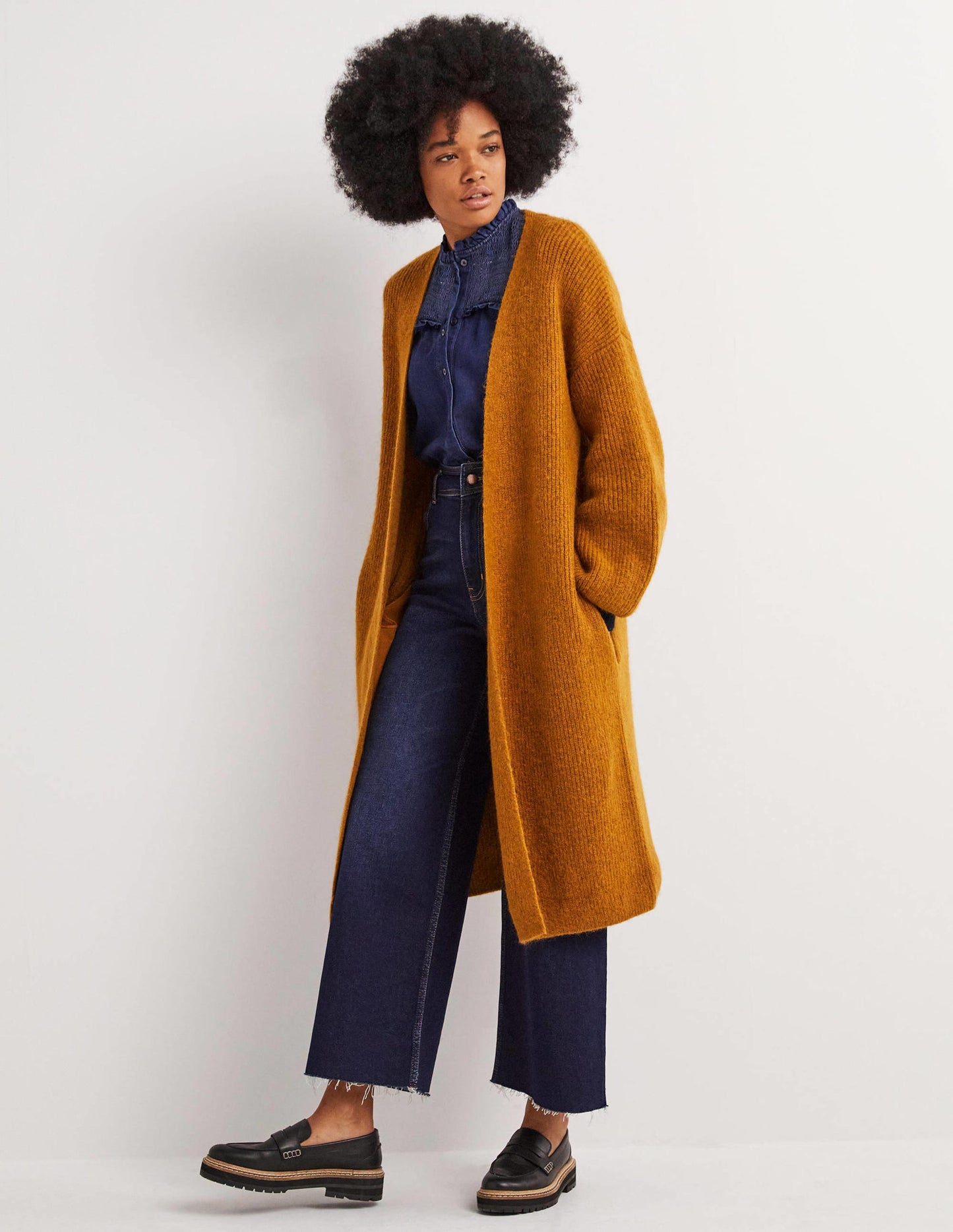 Flauschiger langer Cardigan-Karamellbonbonbraun, Navy
