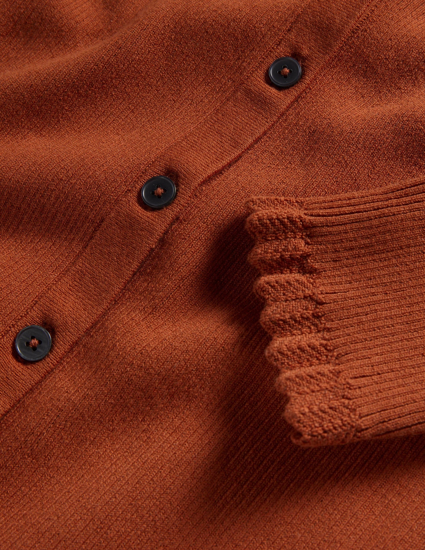 Gerippter Cardigan mit Herzausschnitt-Rostrot