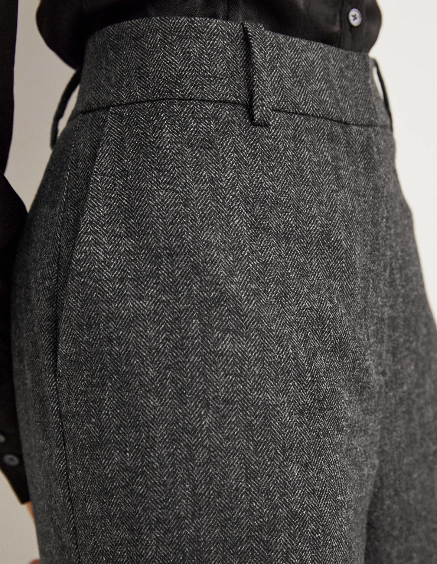 Wollhose mit weitem Bein-Grau, Fischgrätmuster