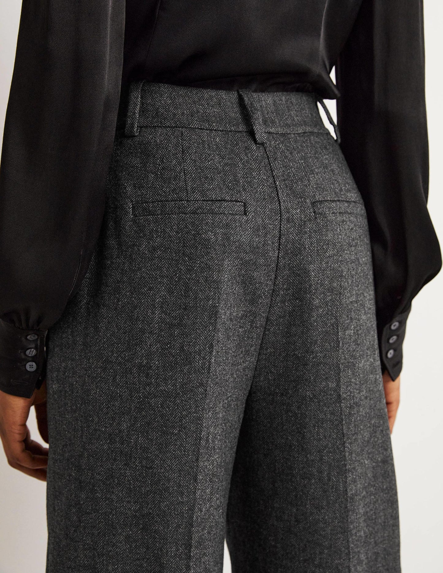Wollhose mit weitem Bein-Grau, Fischgrätmuster