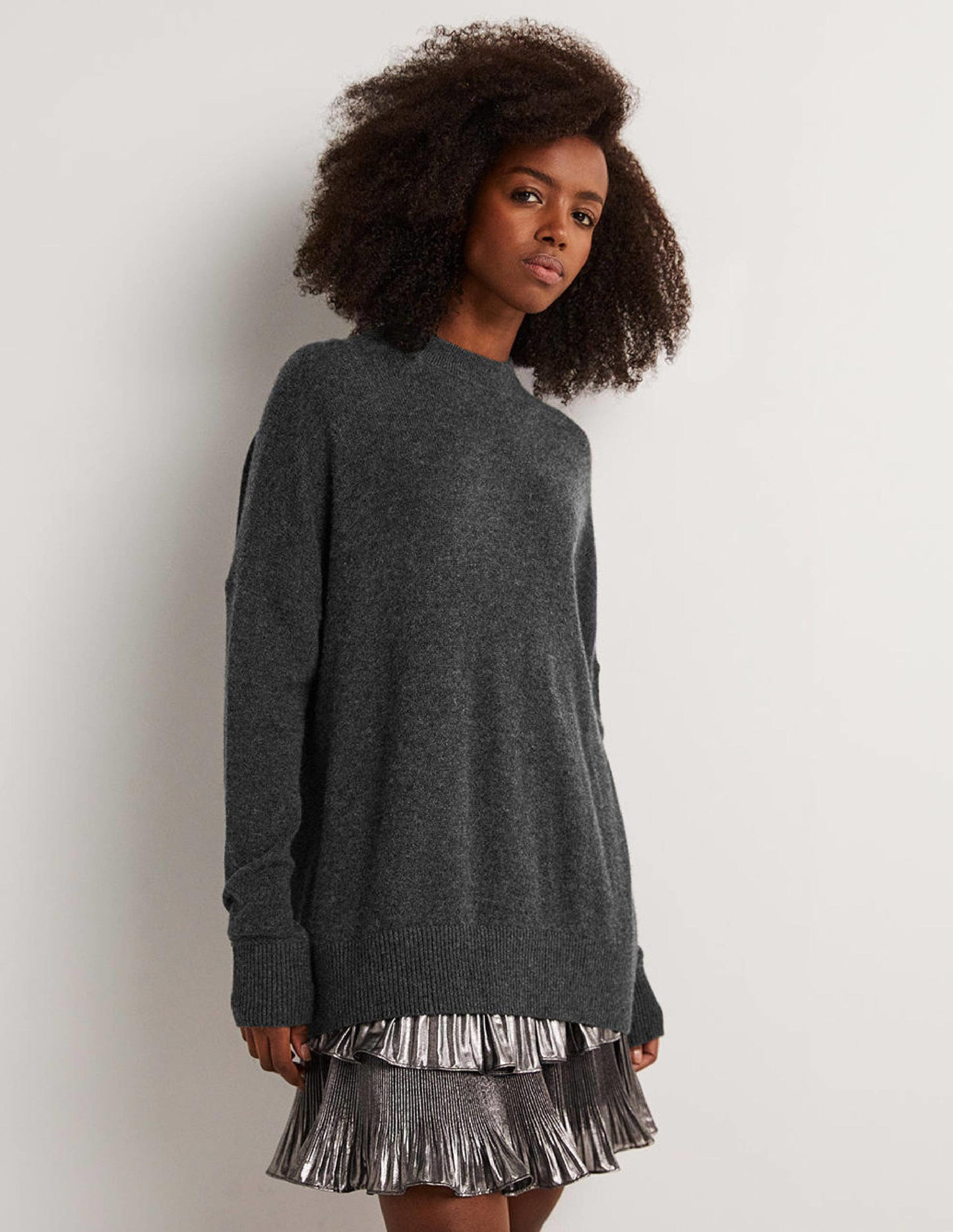 Boyfriend-Kaschmirpullover mit Rundhalsausschnitt-Anthrazit Melange