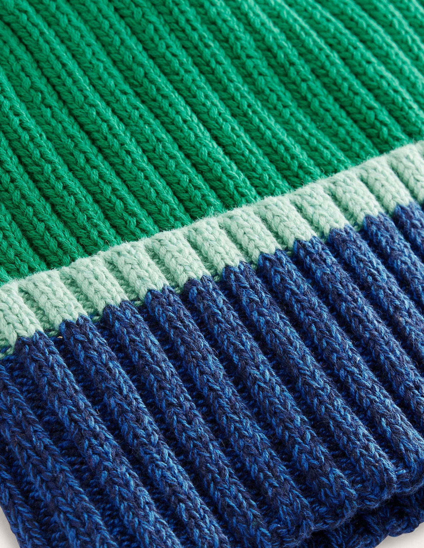 Beanie mit Blockfarben-Wiesengrün