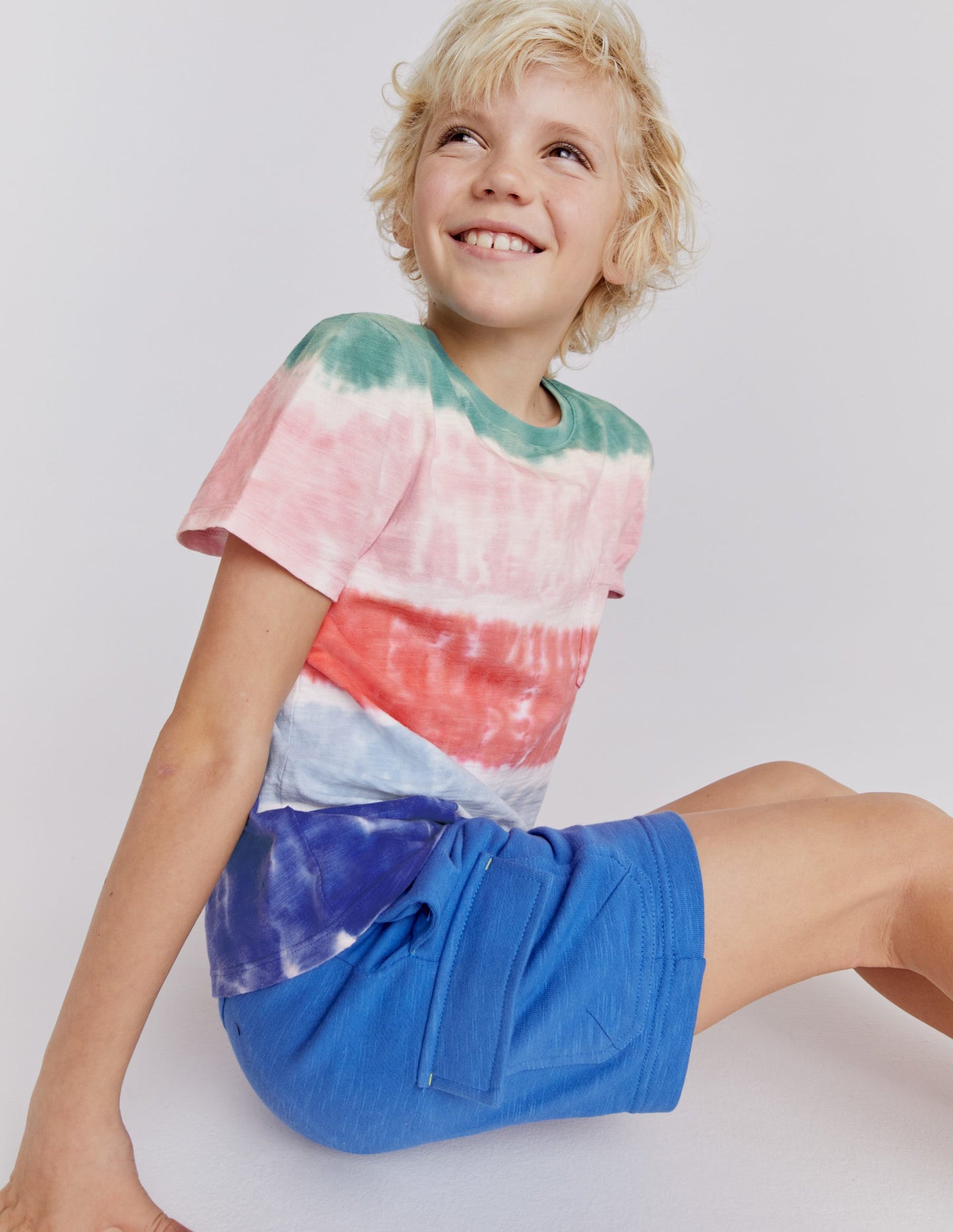 Gemustertes, vorgewaschenes T-Shirt aus Flammgarn-Marmeladenrot/Penzance-Blau/Safarigrün