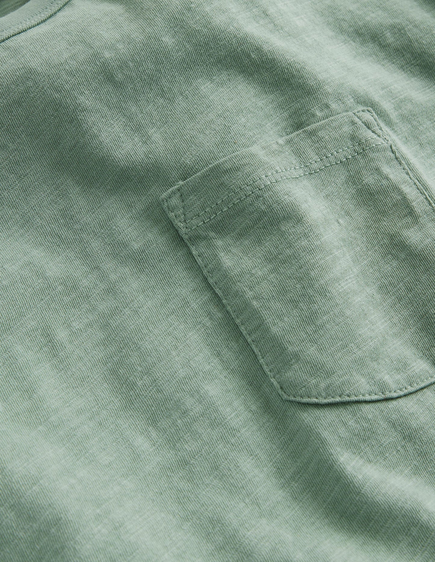 Langärmliges T-Shirt im Lagenlook-Rauchgrün