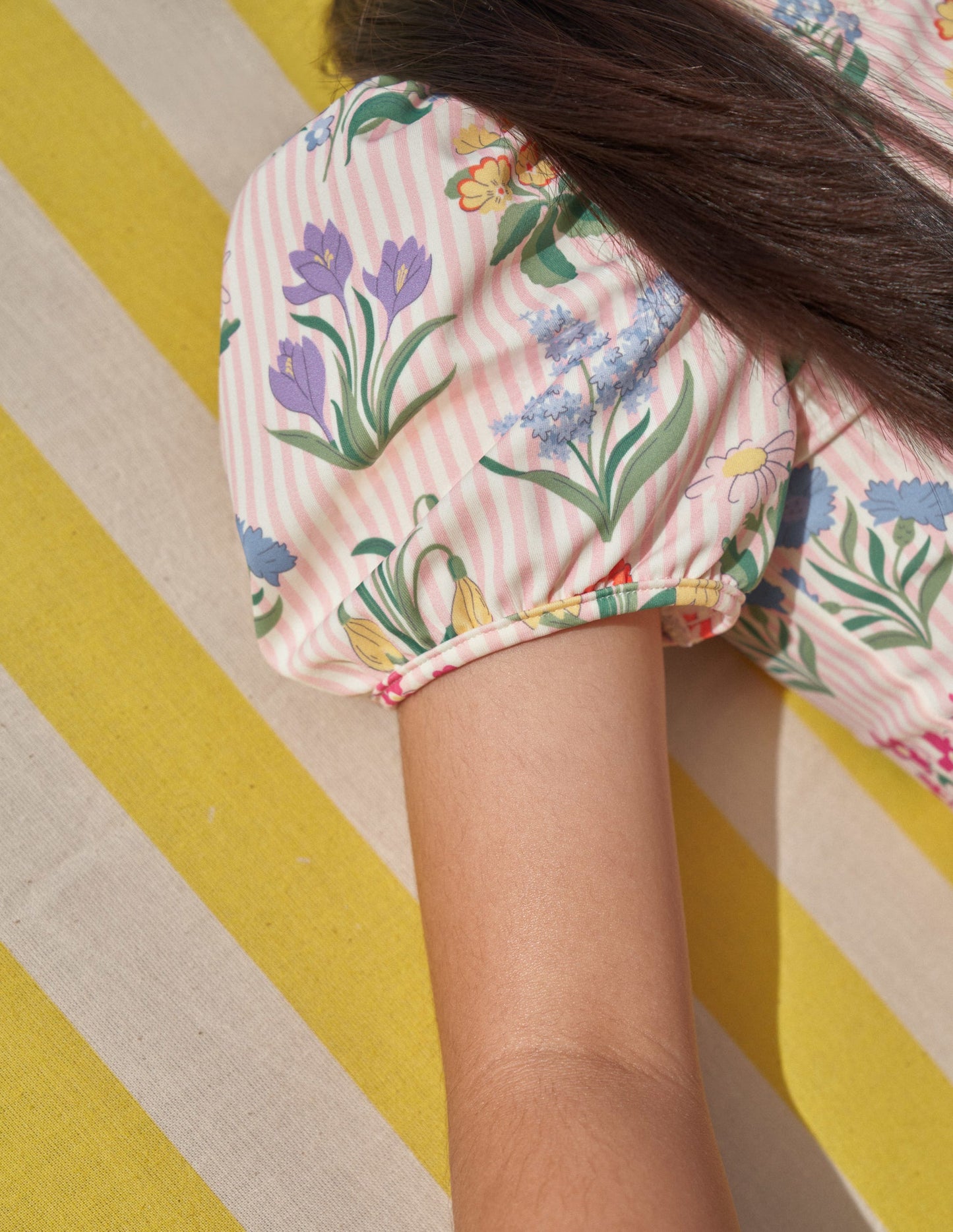Maillot de bain imprimé à manches bouffantes-Fleur coutil rose